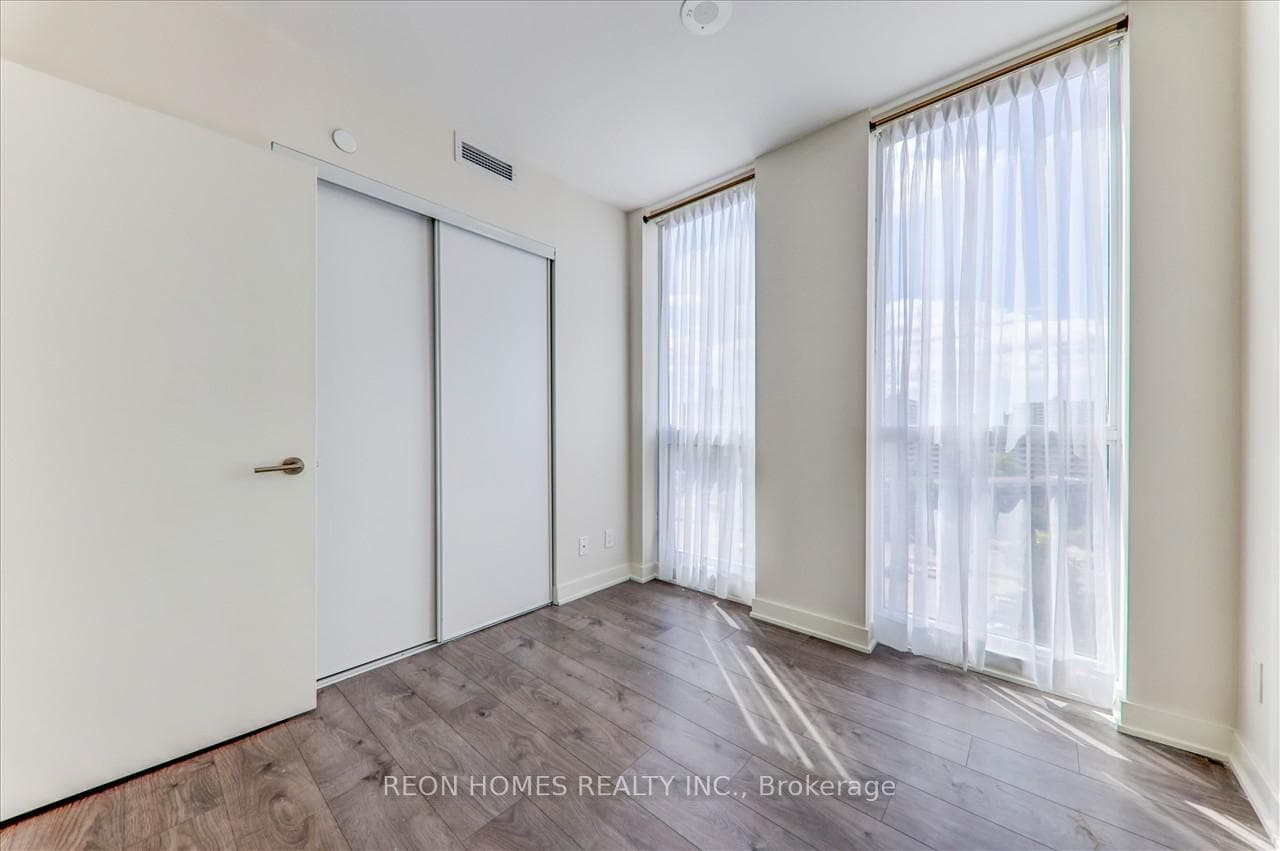 2 Sonic Way Unit 910 photo 21