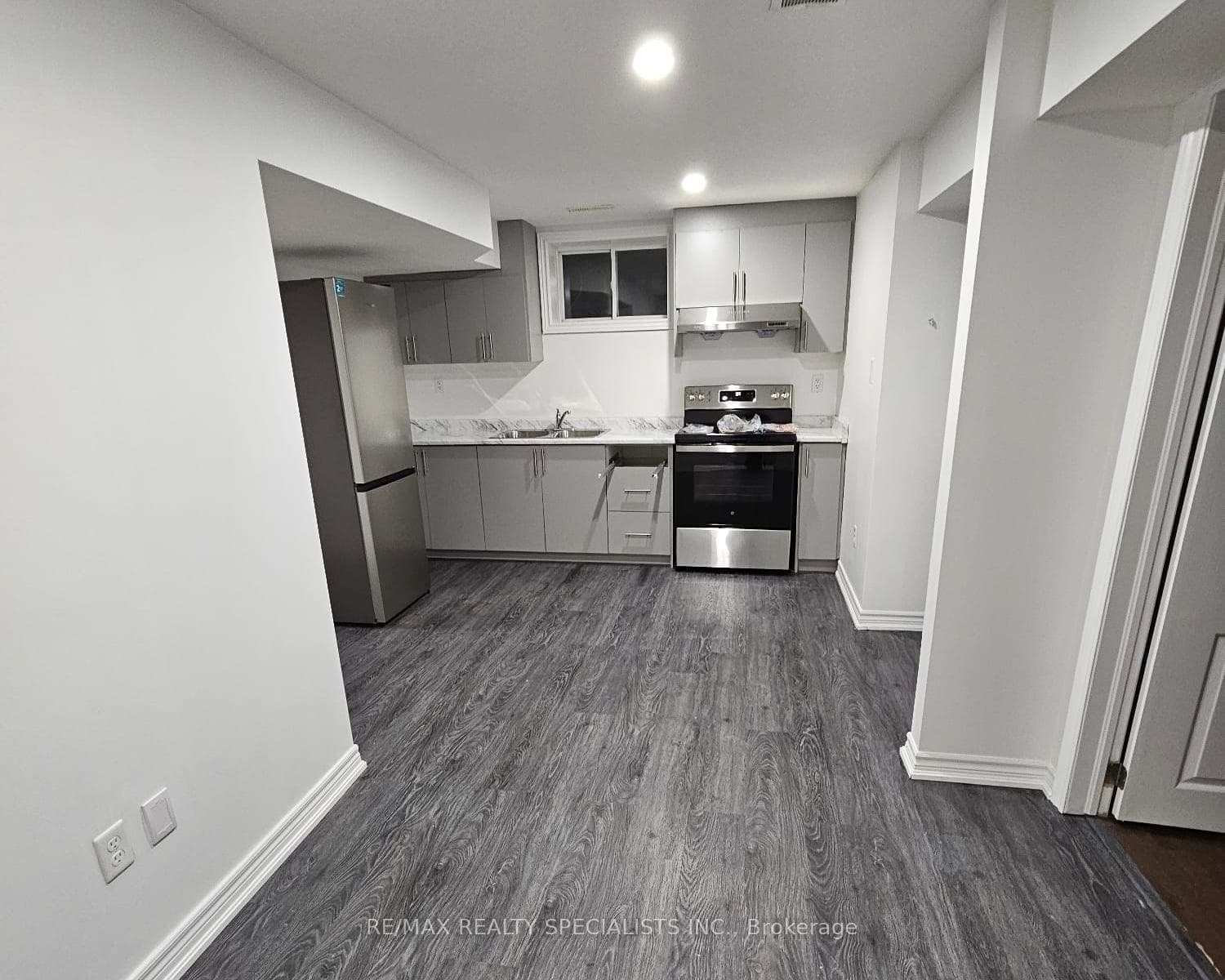 42 Acker Street Unit Lower photo 4