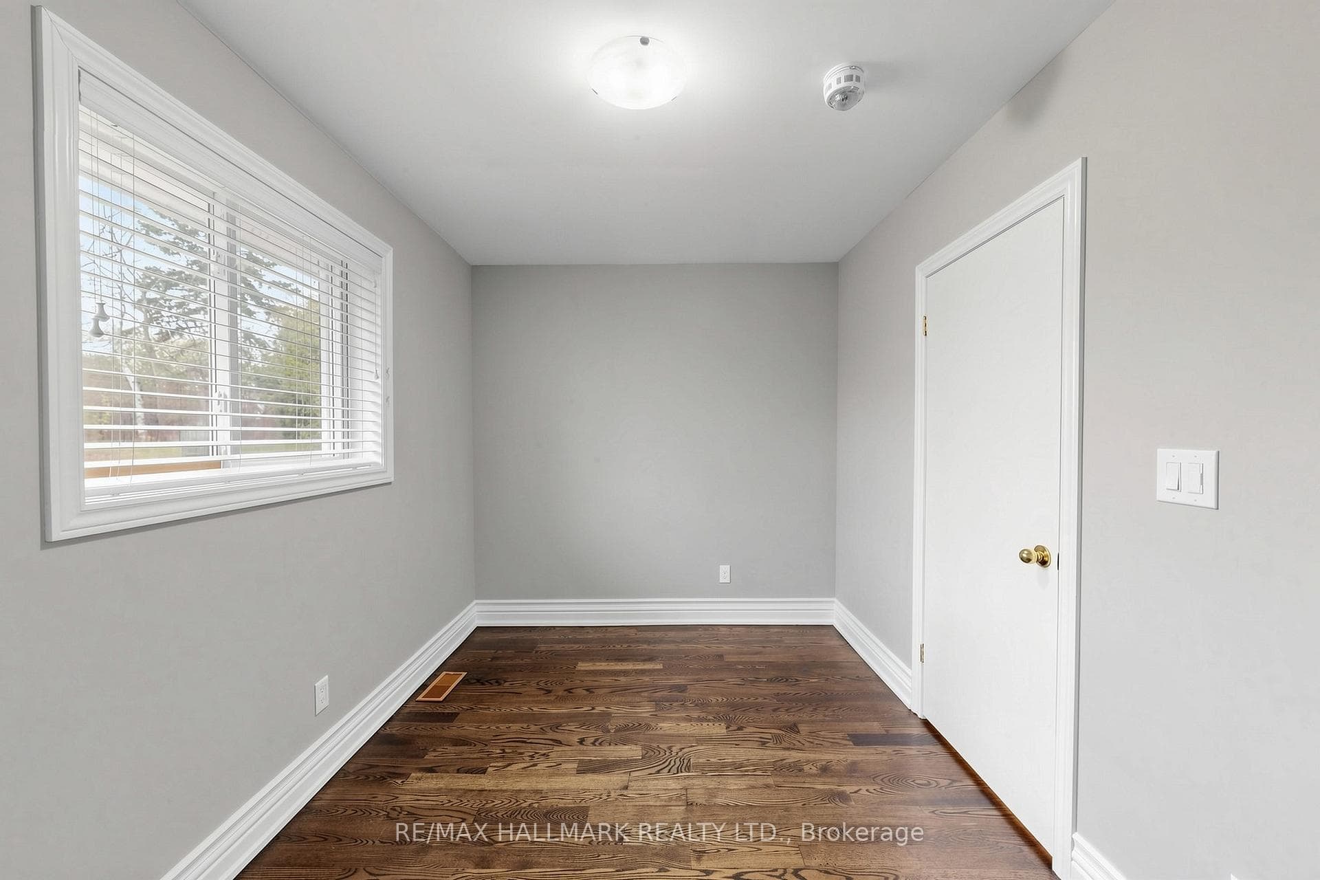 25 Beethoven Court photo 23