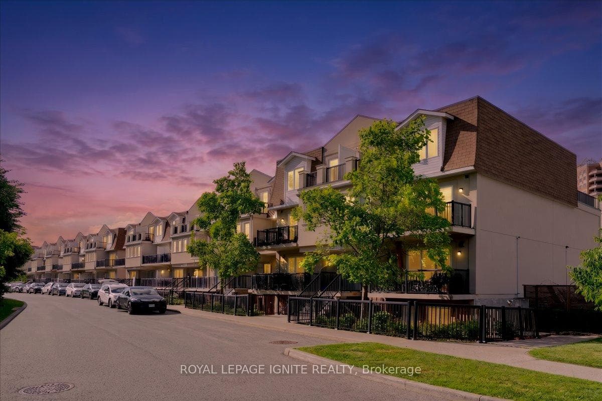 3035 Finch Ave Avenue Unit 1004 photo 1