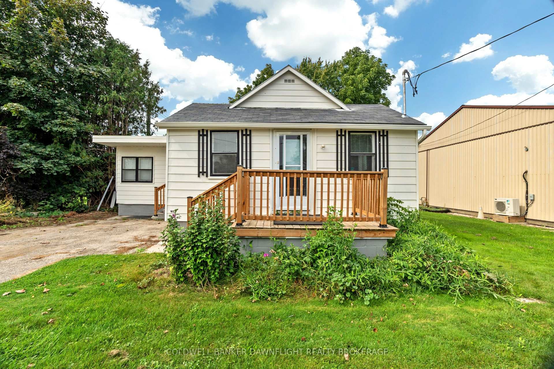 82 LONDON Road photo 1