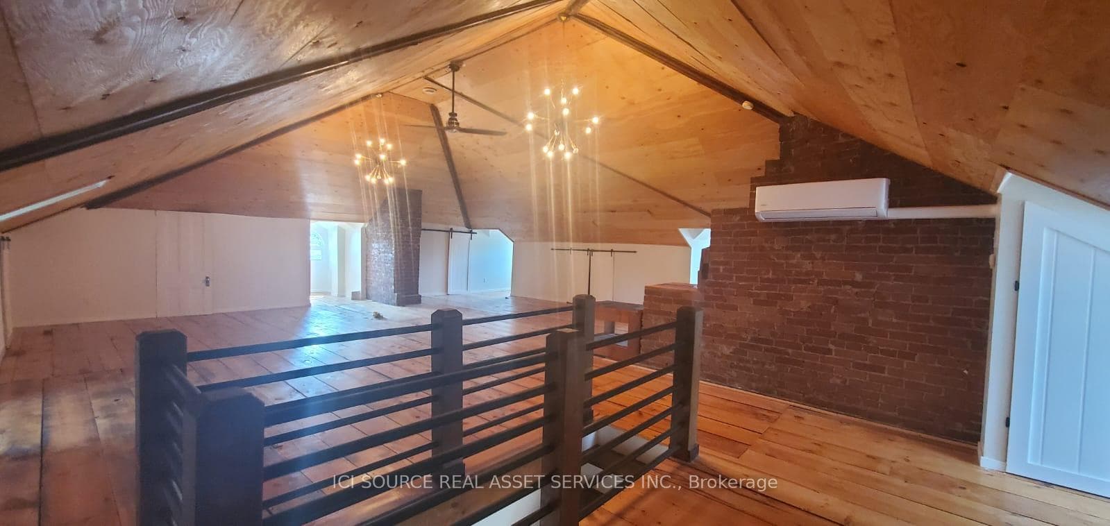 217 Charles Street photo 9