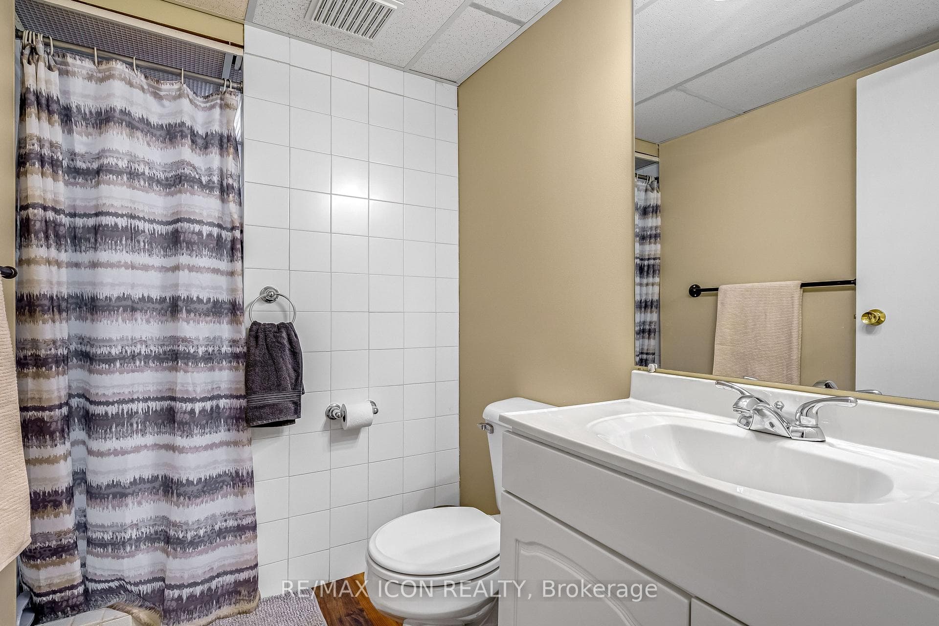 30 Broadway Avenue photo 40
