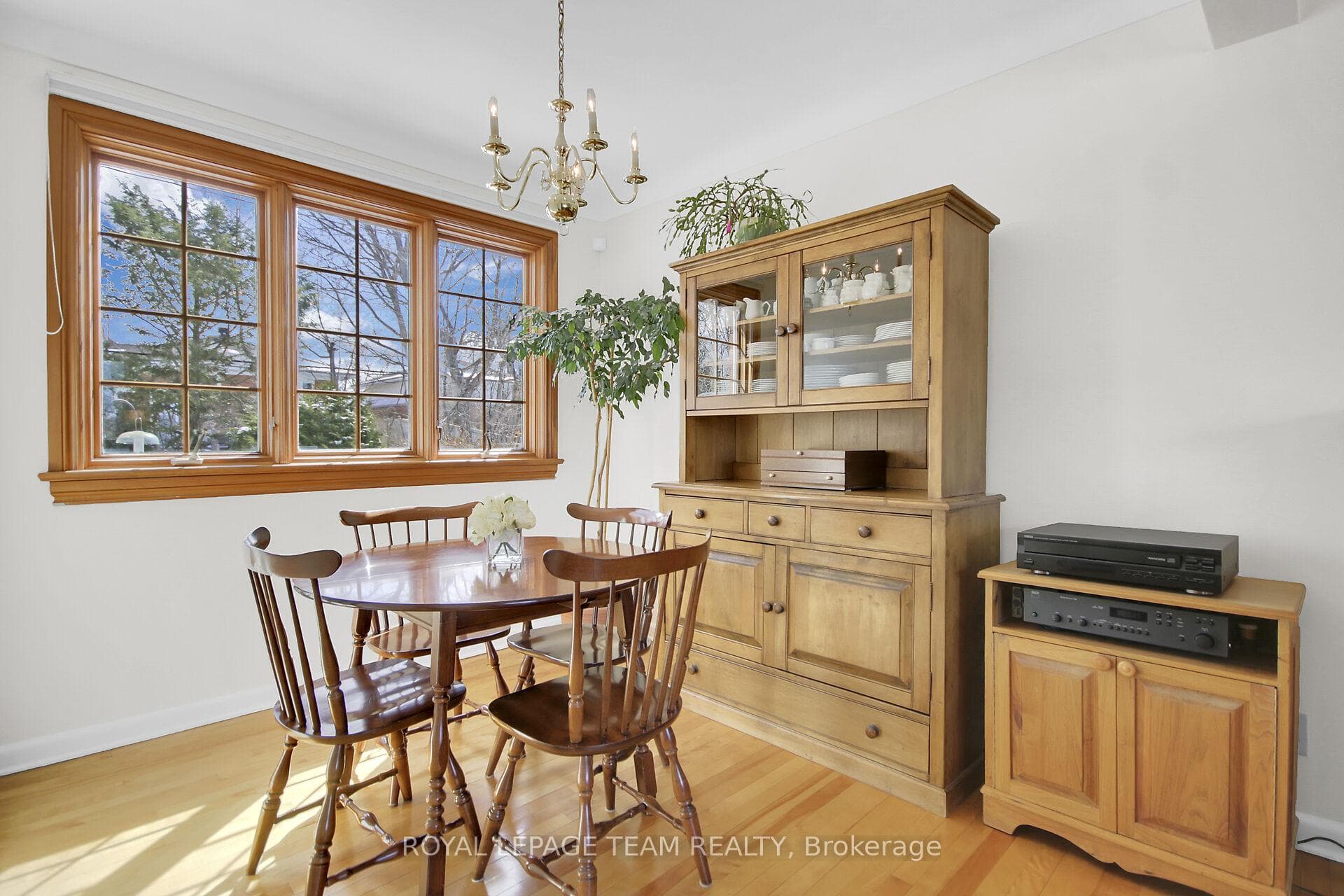 1179 Albany Drive photo 10