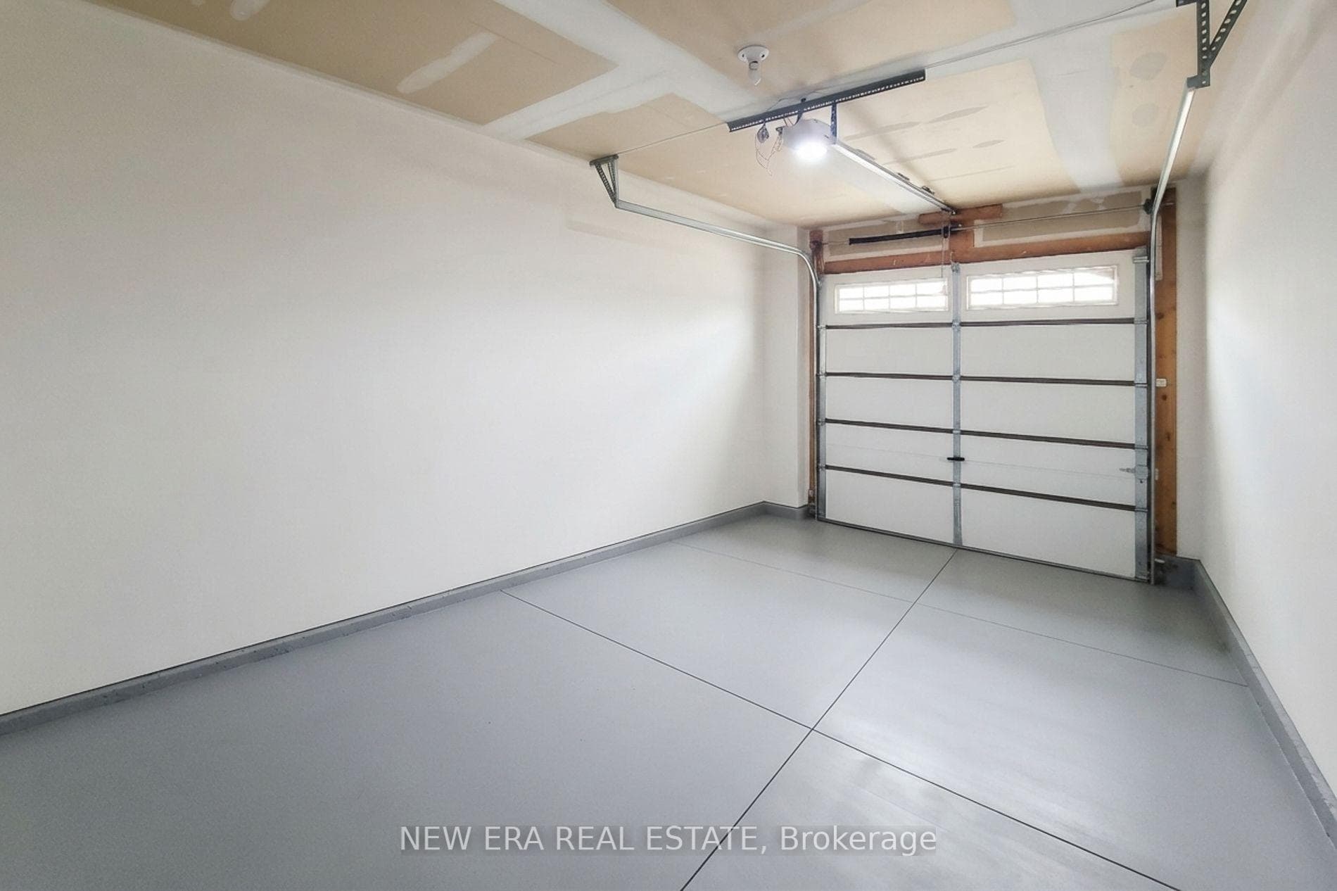 4297 East Avenue Unit 10 photo 38