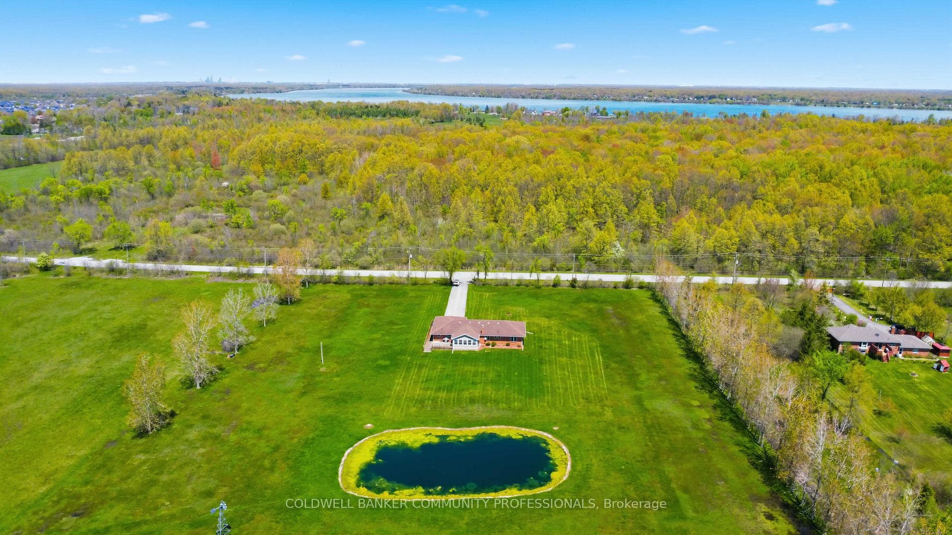 2567 Townline Road photo 35