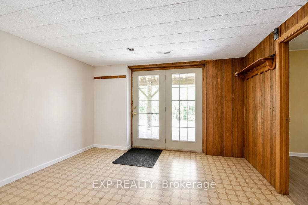 915 Vindin Street photo 12