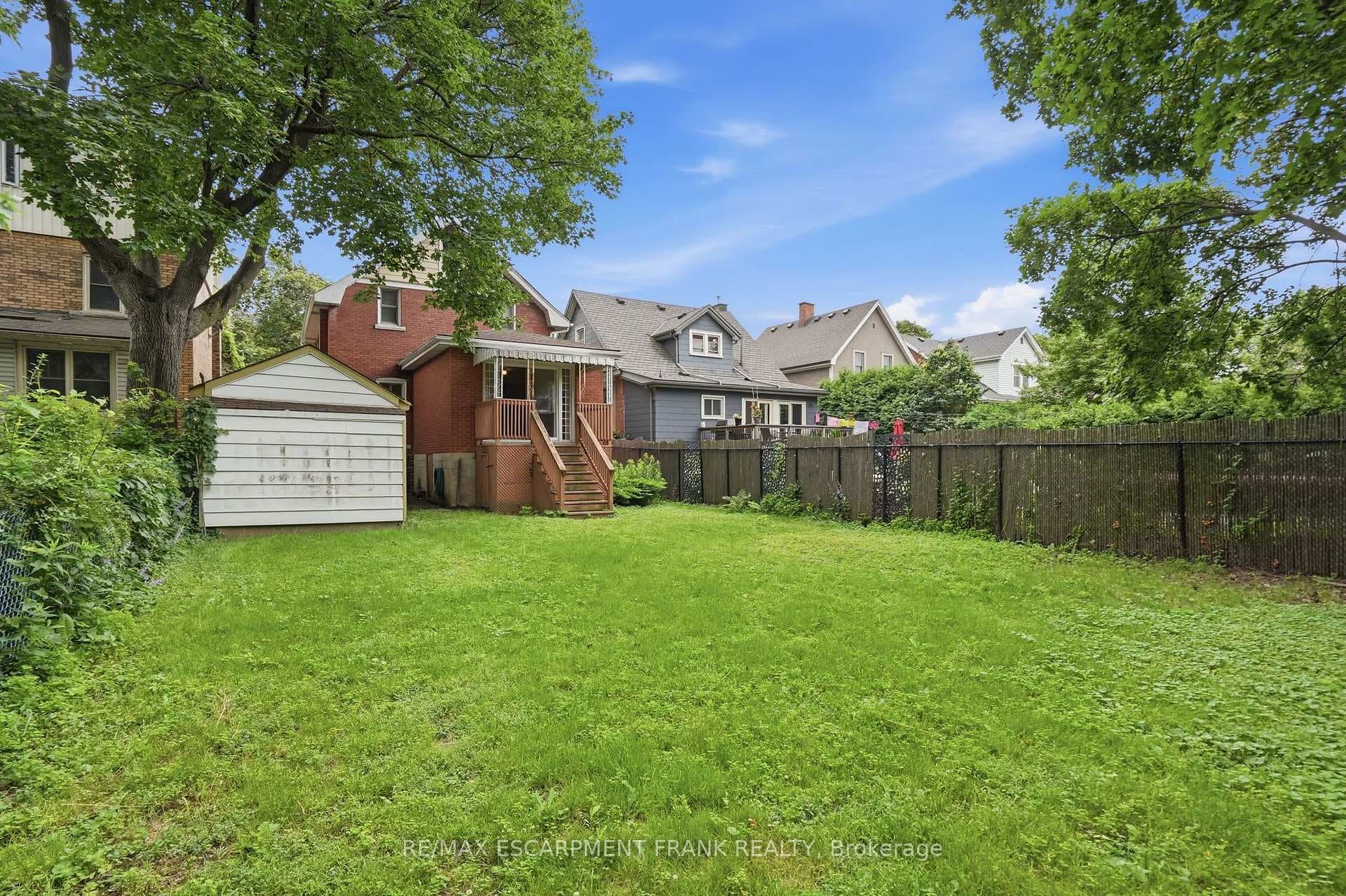 24 Cliff Avenue photo 46
