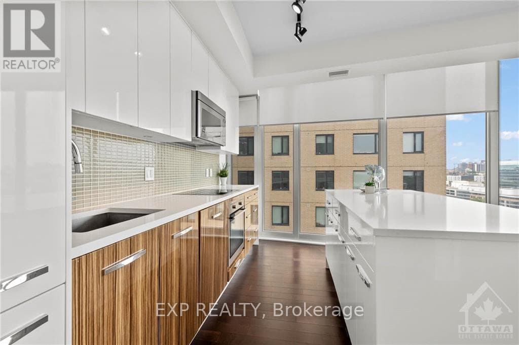 111 Champagne Avenue Unit 1107 photo 9