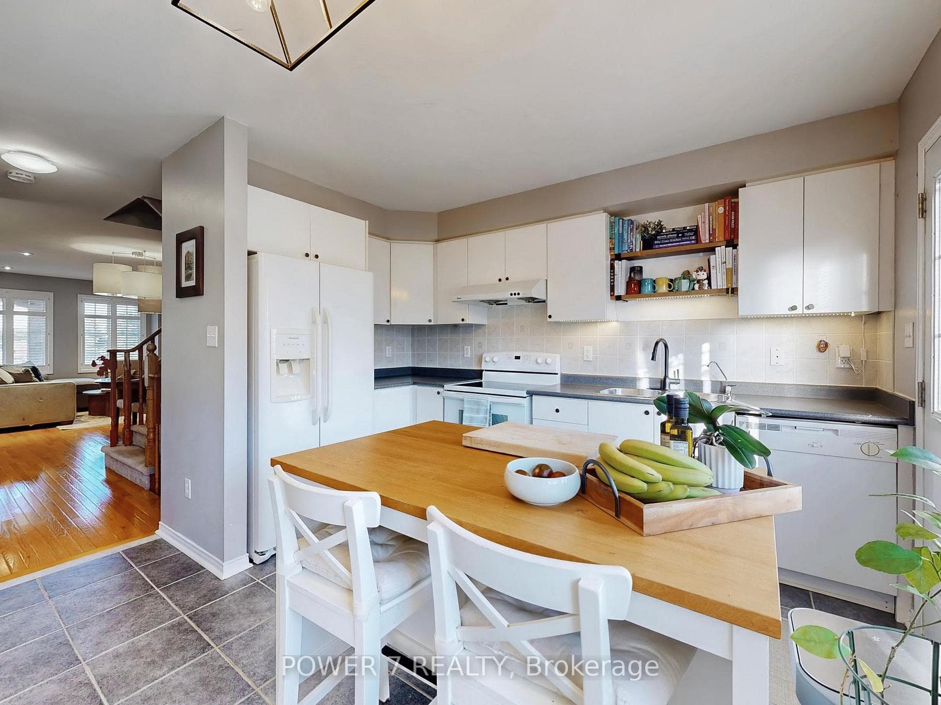 379 White's Hill Avenue photo 13
