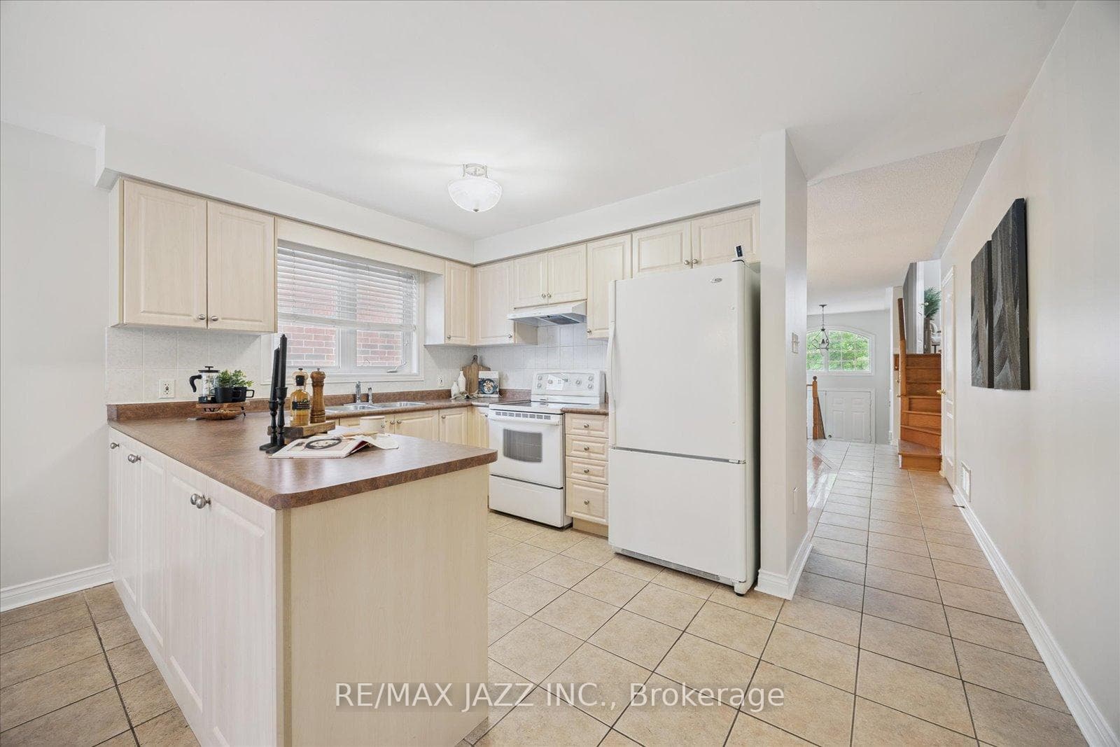 12 Lacroix Court photo 24