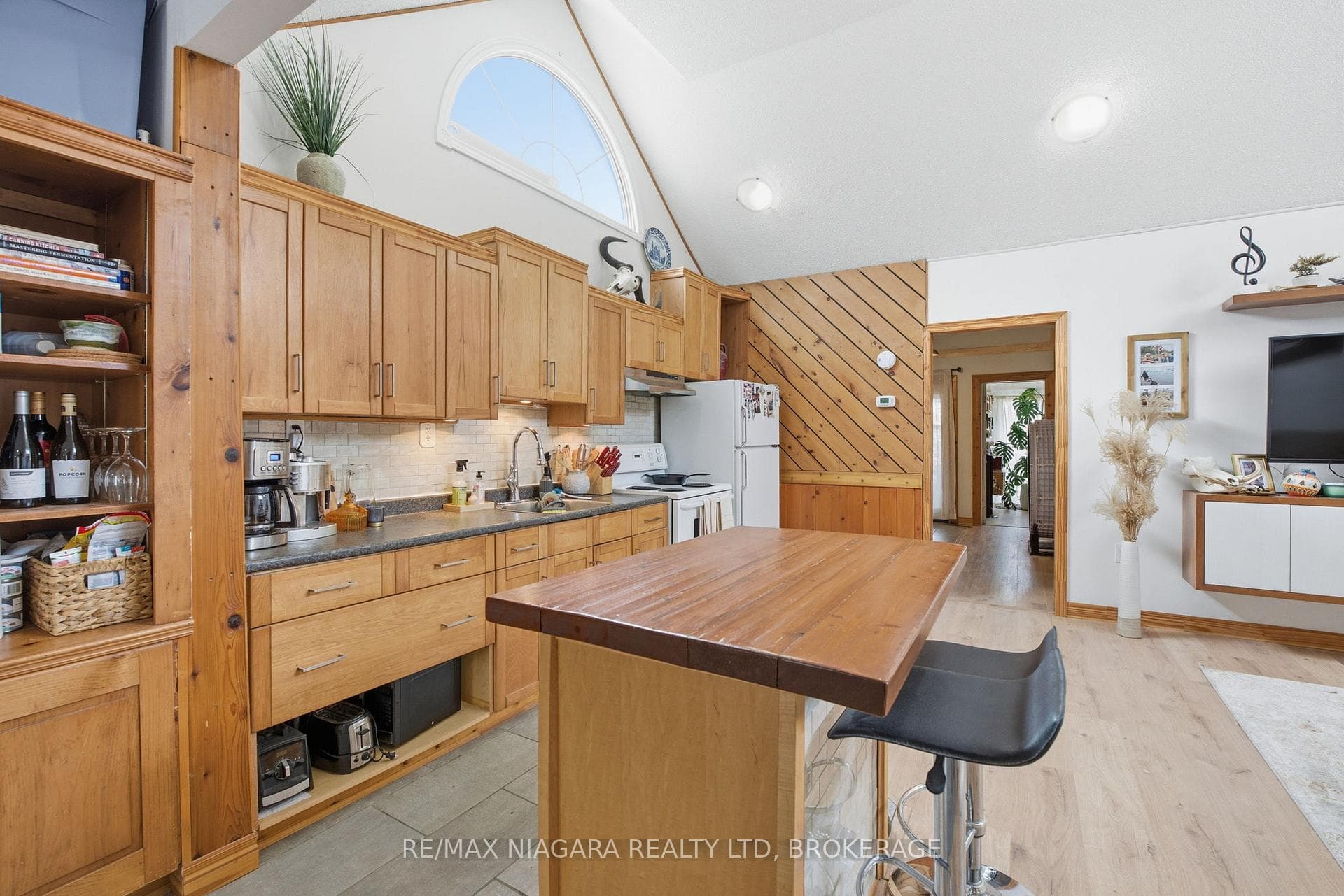 198 Pelham Road photo 10