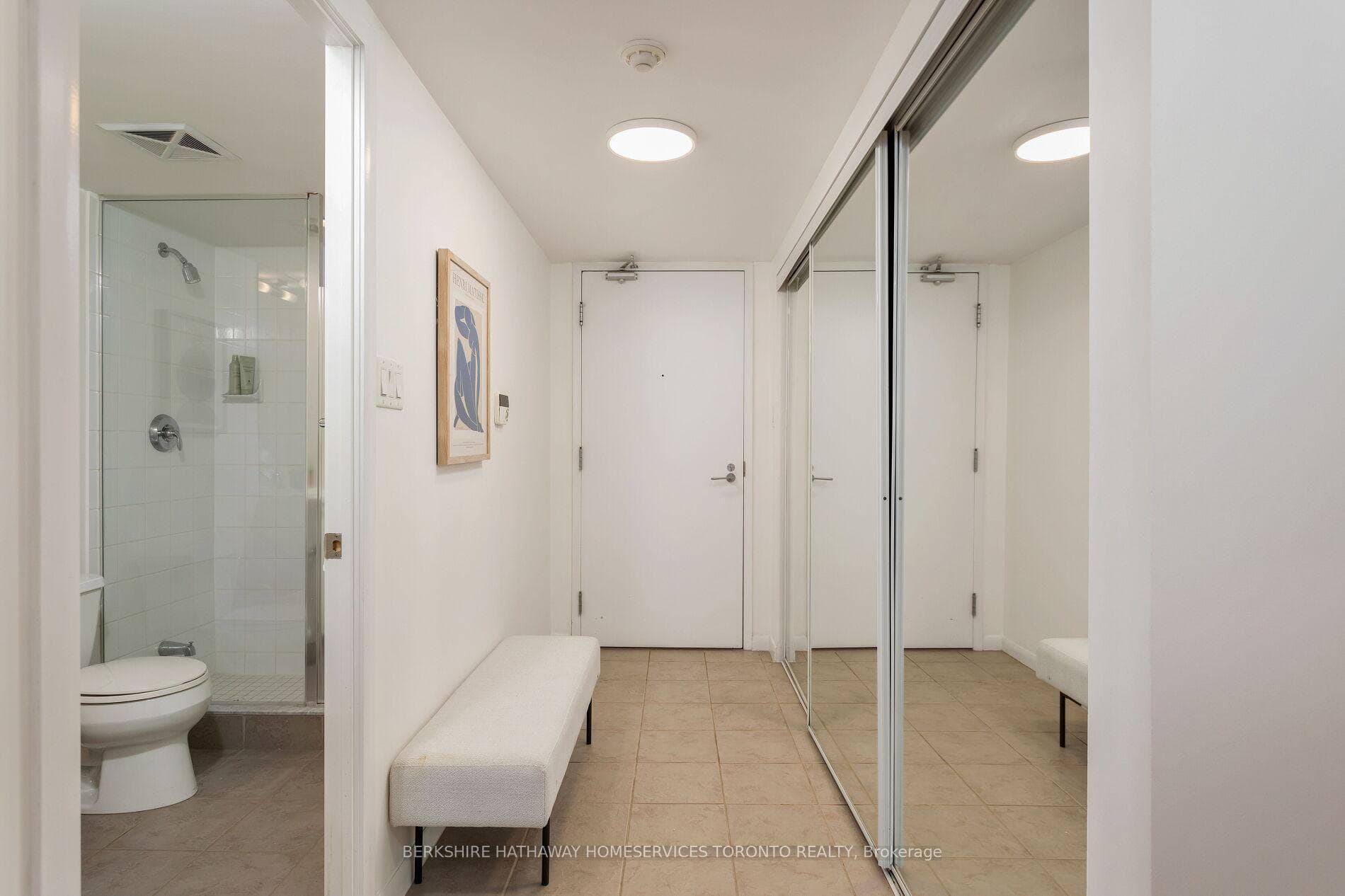 38 Grenville Street Unit 2007 photo 16