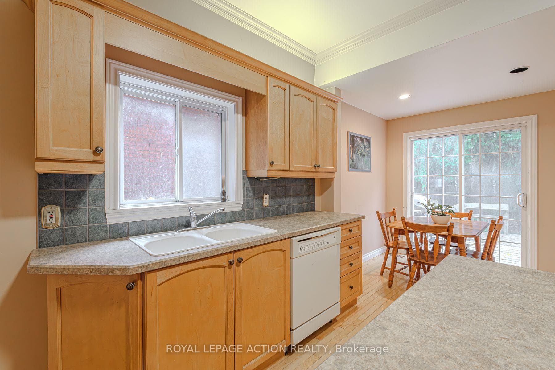 183 St. Paul Avenue photo 25