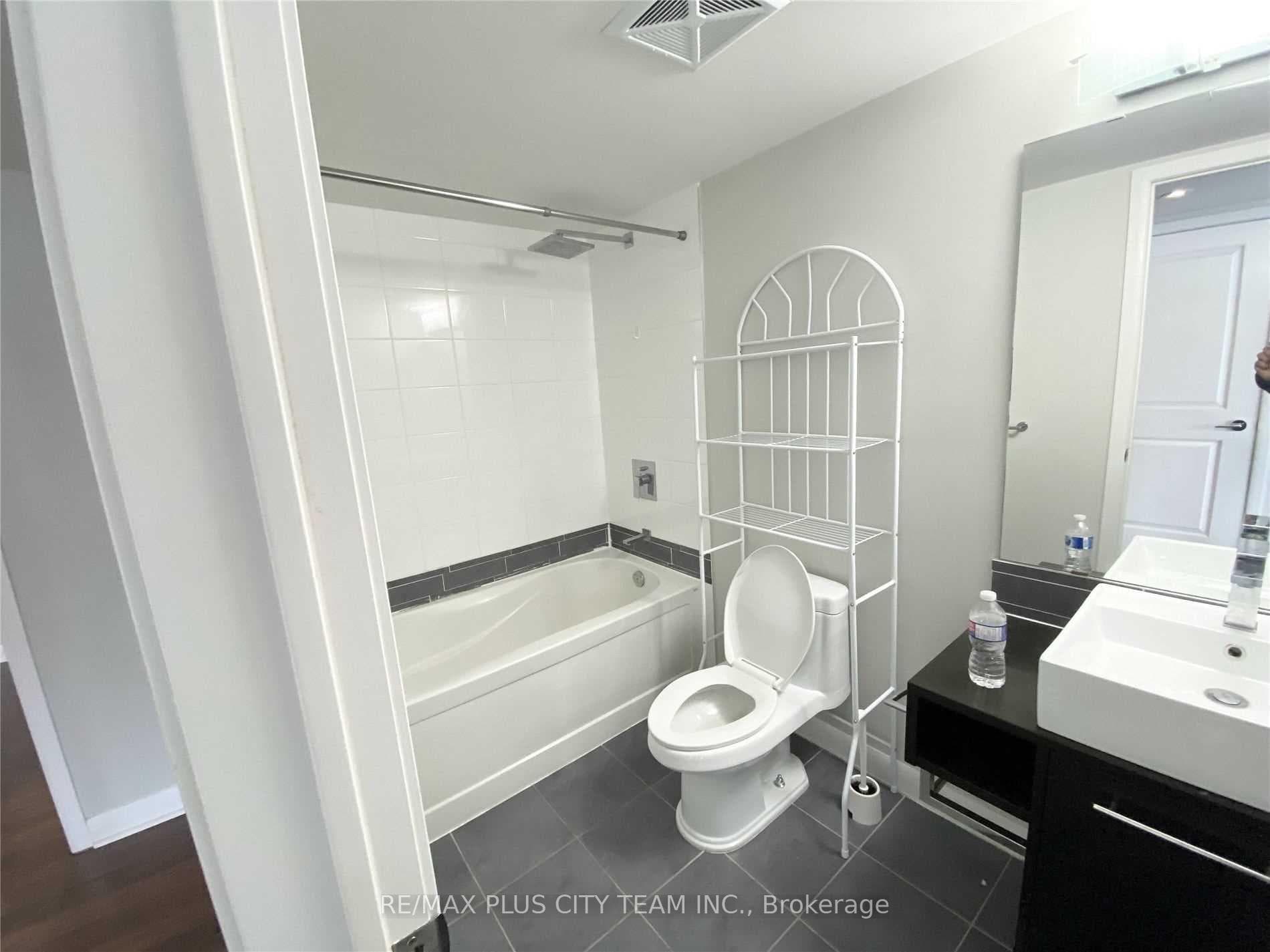 190 Borough Drive Unit 1702 photo 20