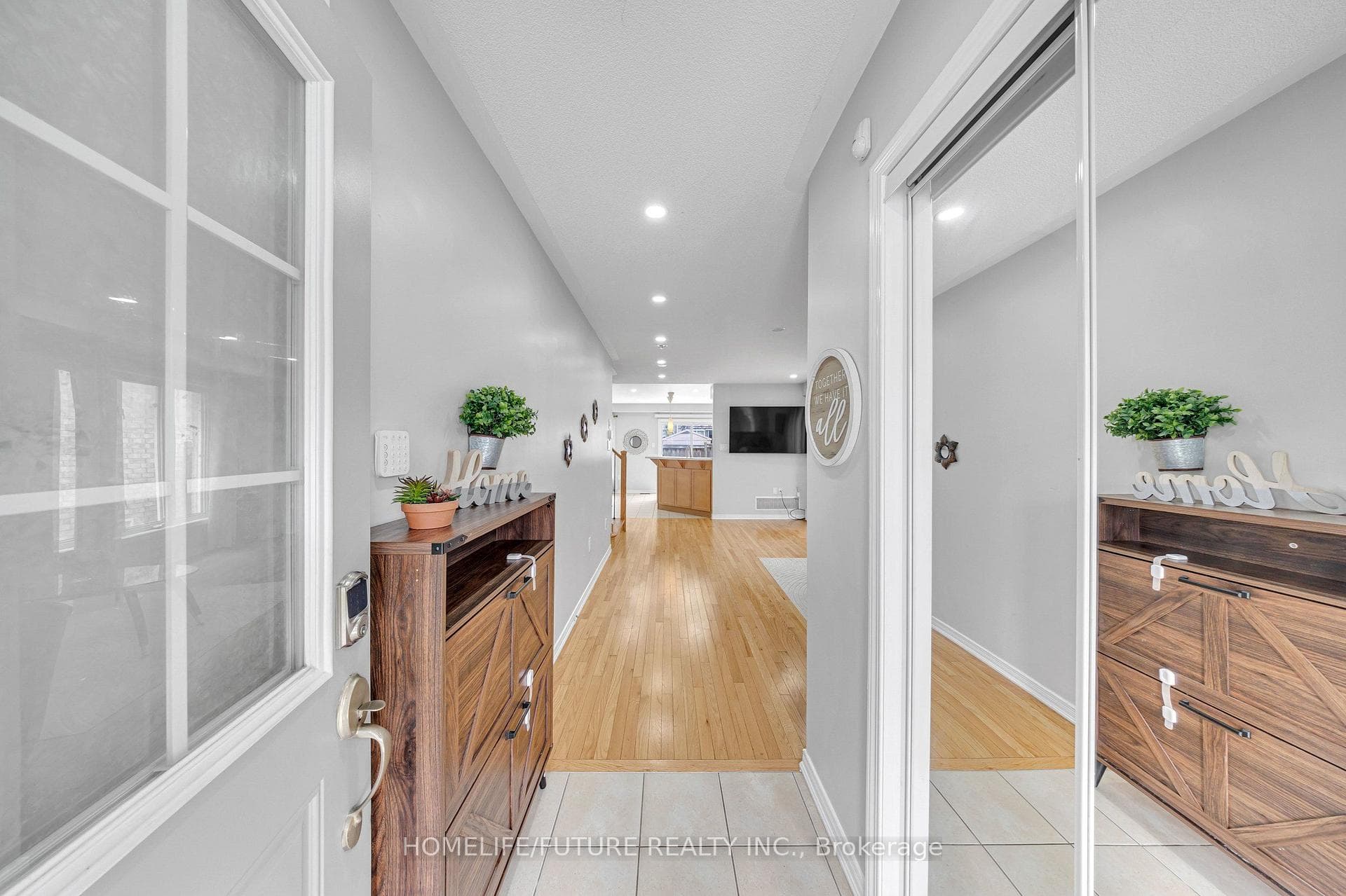 54 Oswell Drive photo 3