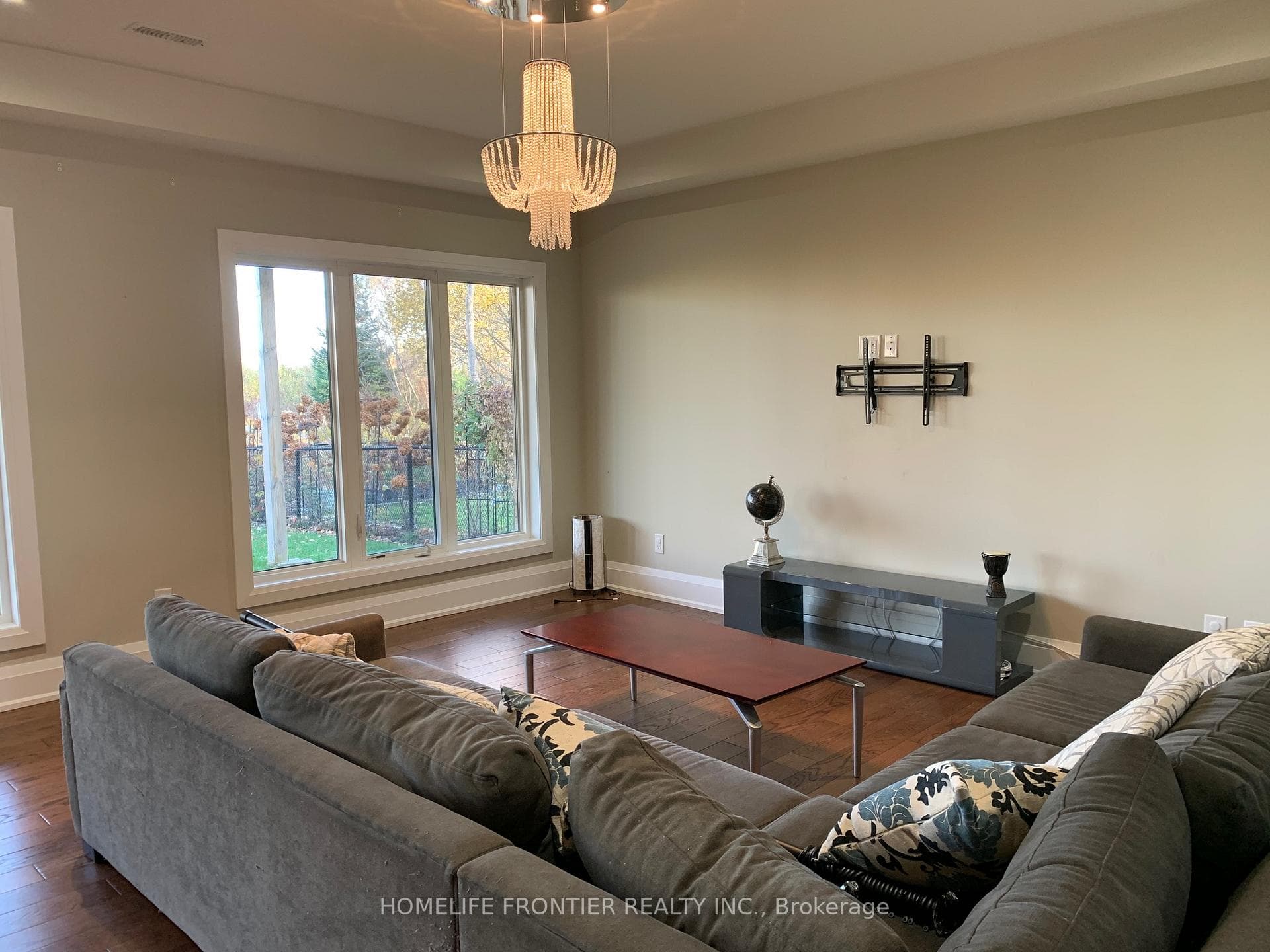 661 Park Road photo 4