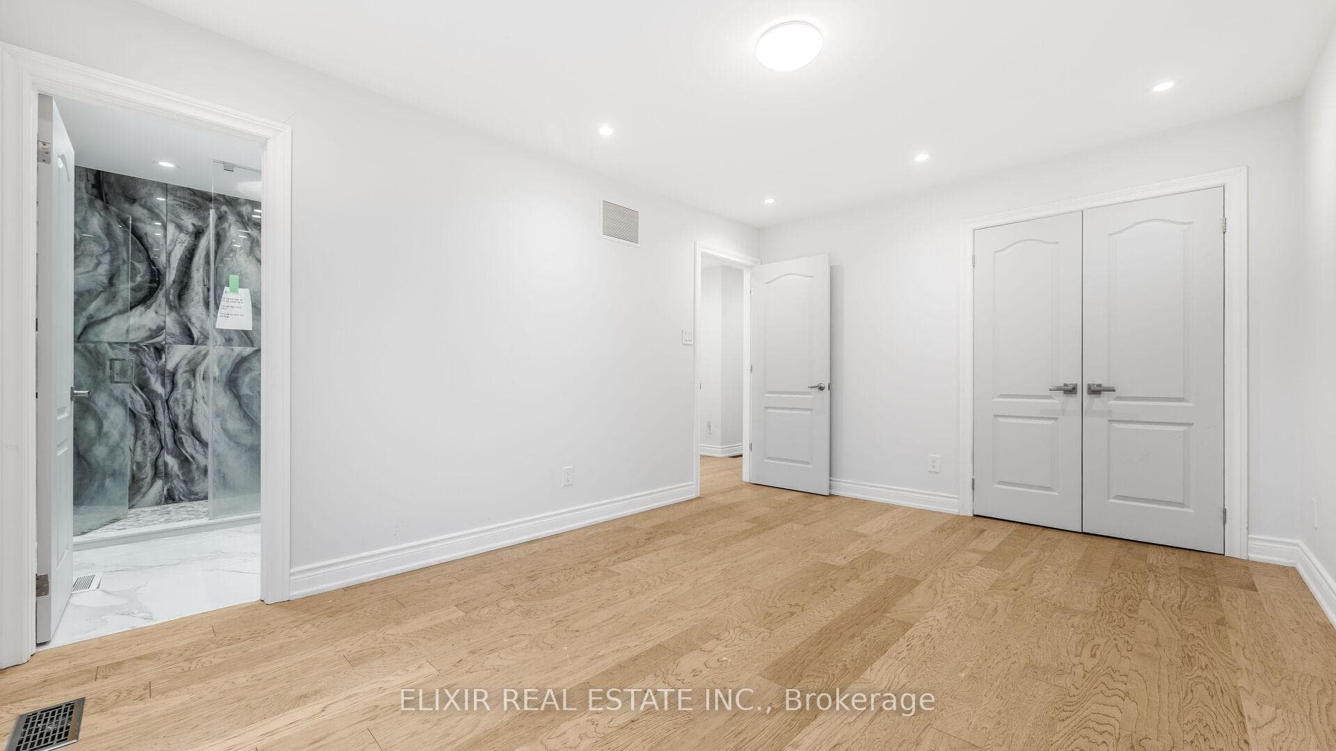 43 Bromley Crescent photo 24