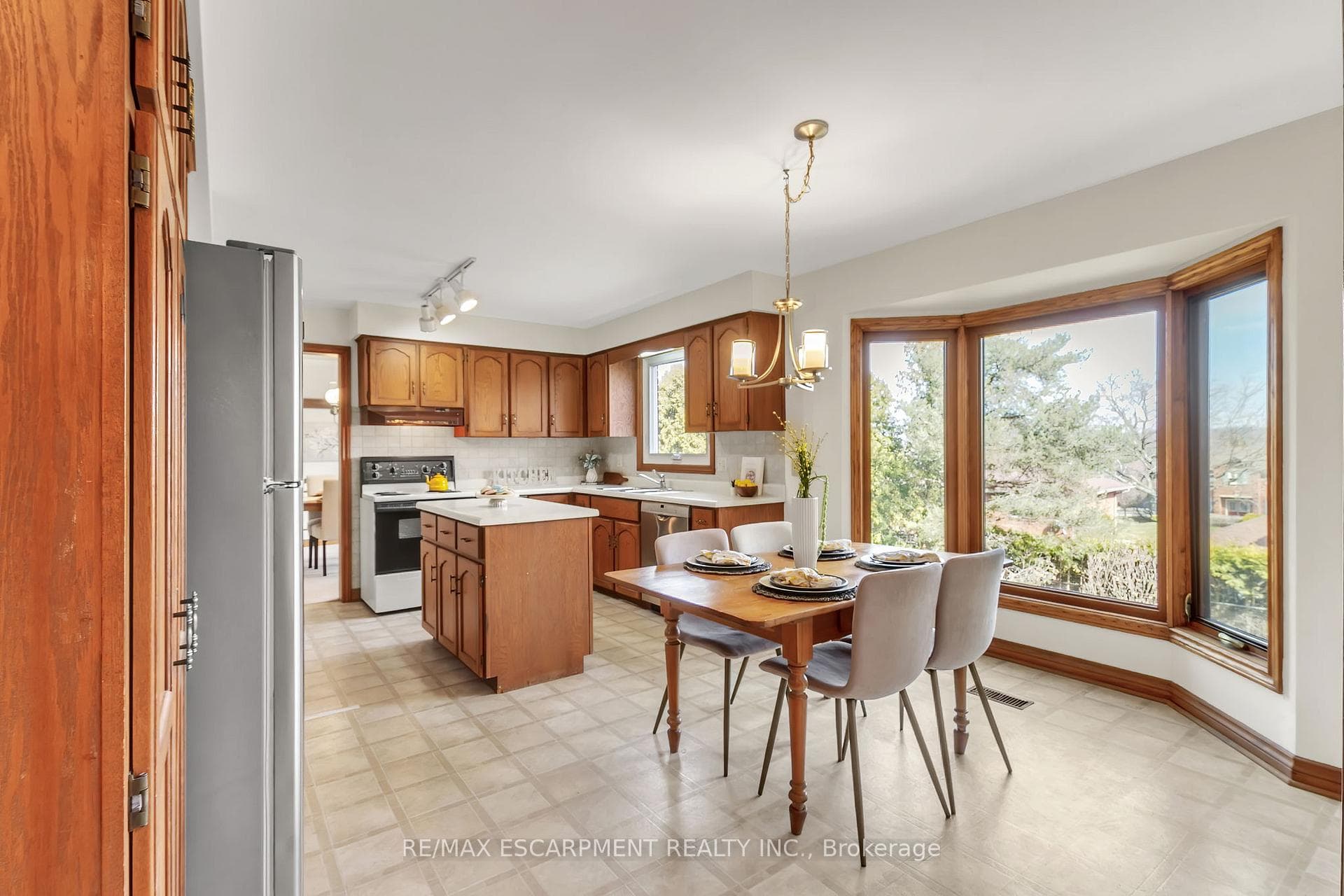 55 Chatterson Drive photo 13
