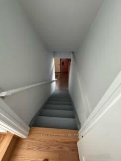 937 Knights Lane photo 8