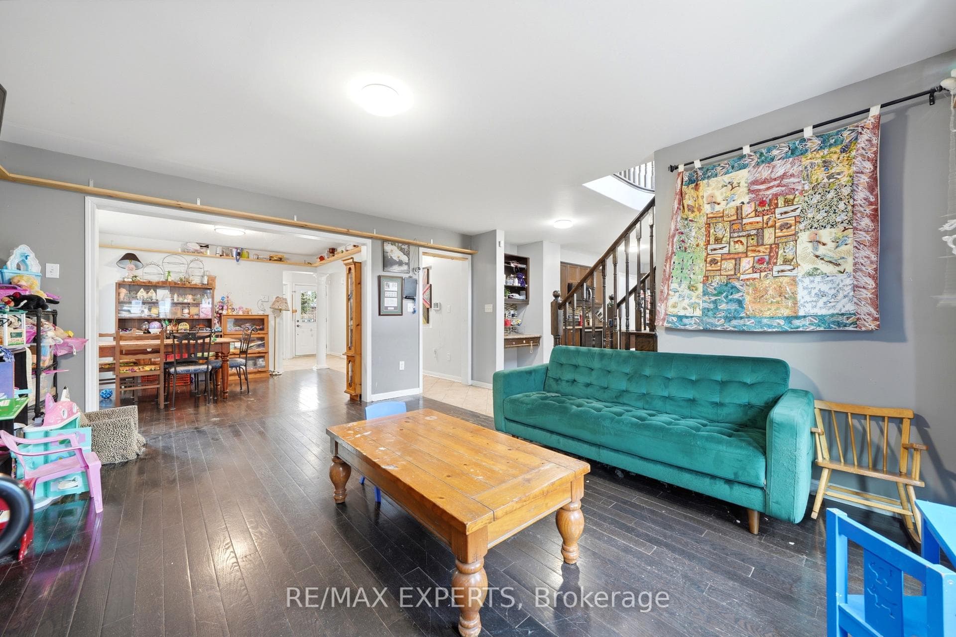 27 Kidd Crescent photo 9