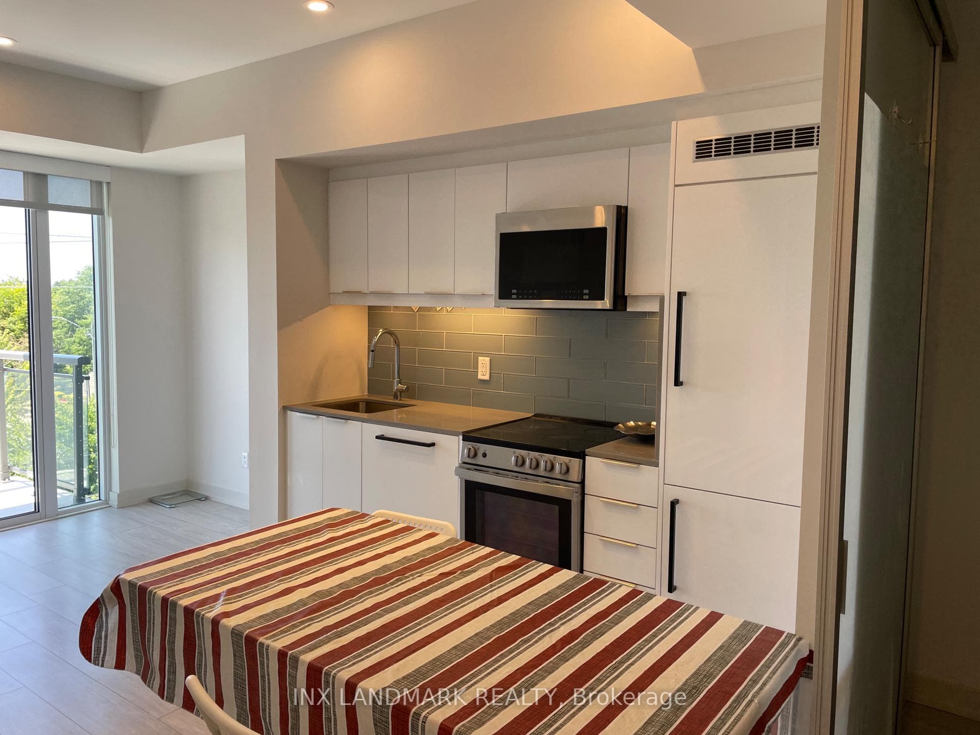 90 Glen Everest Road Unit 422 photo 4