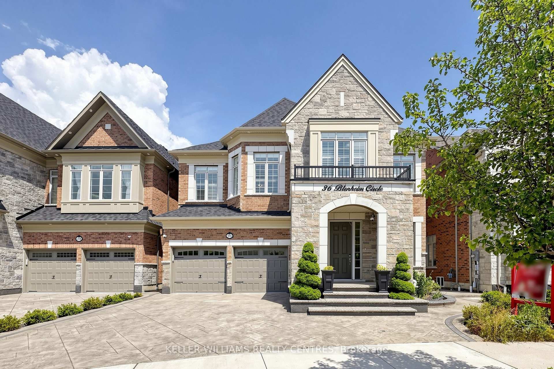 36 Blenheim Circle photo 4