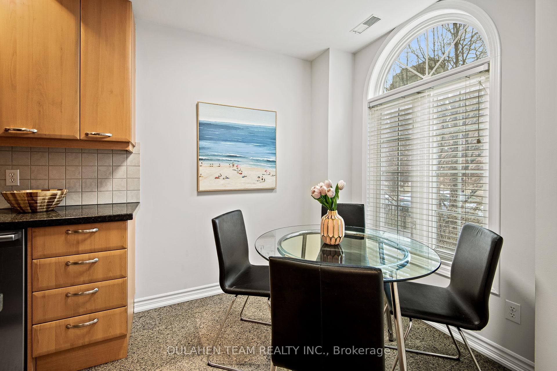 8 Humberstone Drive Unit 210 photo 13