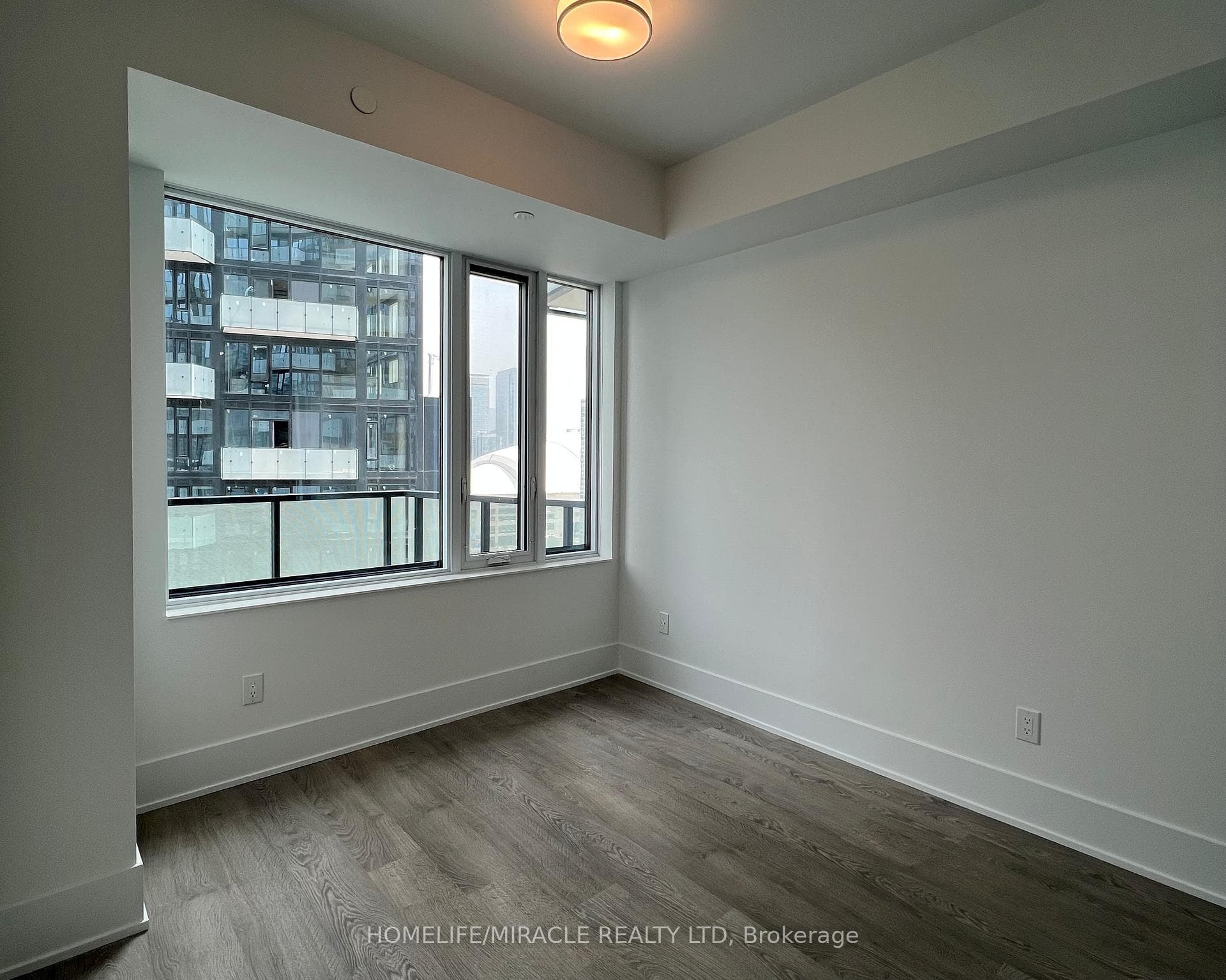 470 Front Street Unit 1611 photo 5