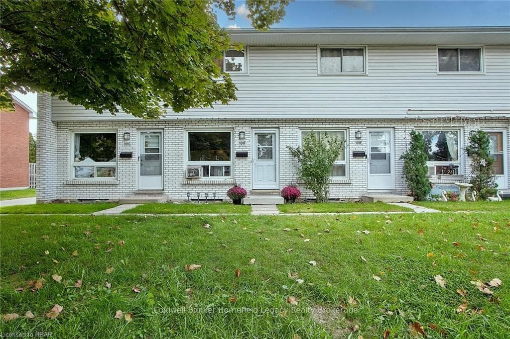 101 WELLESLEY Crescent Unit F photo 1
