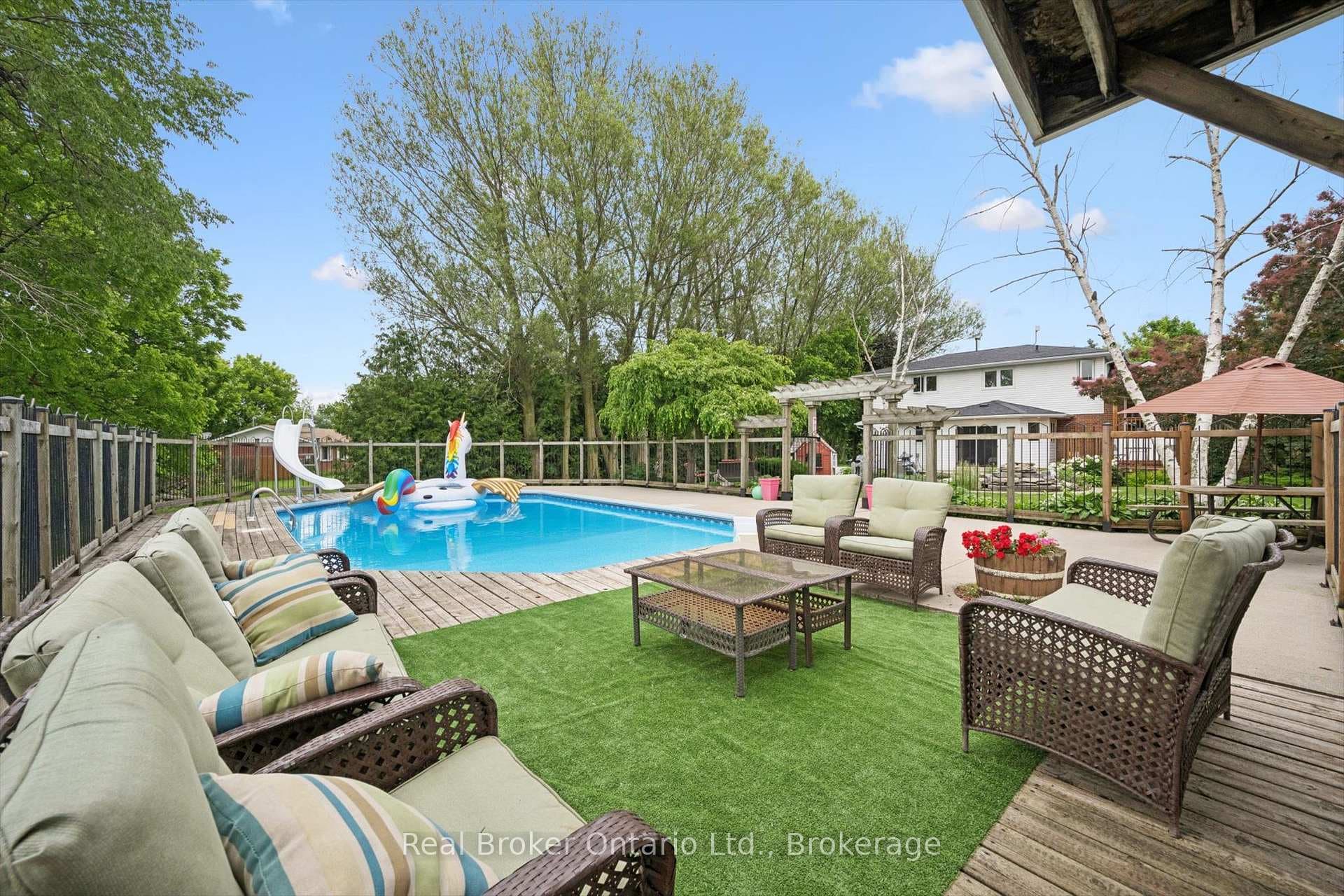 170 Elmslie Place photo 29