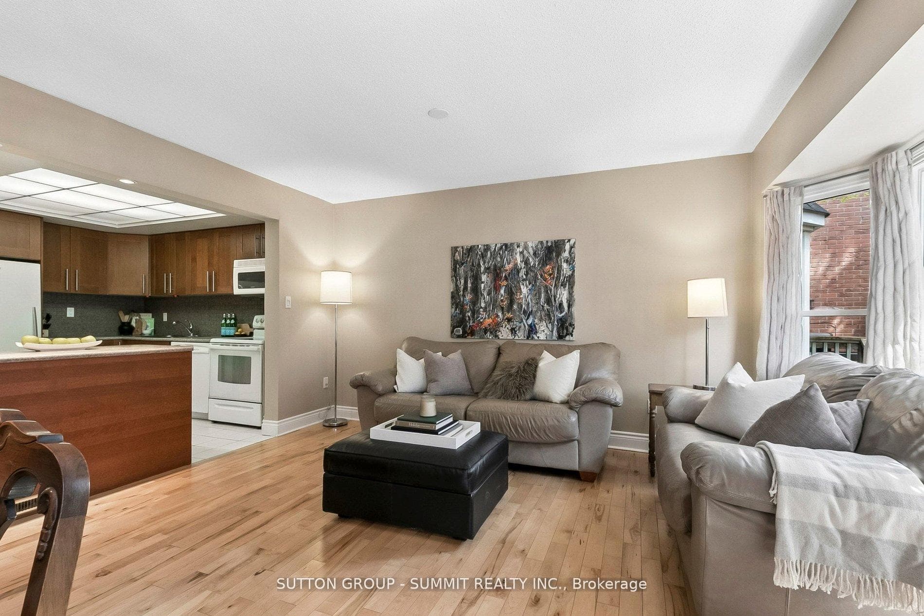 10 Tamarack Circle photo 11