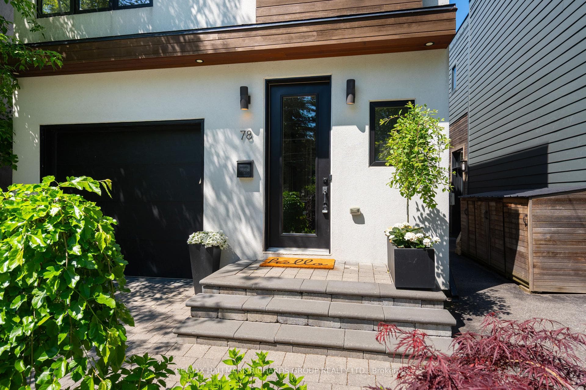 78 Victoria Park Avenue photo 2