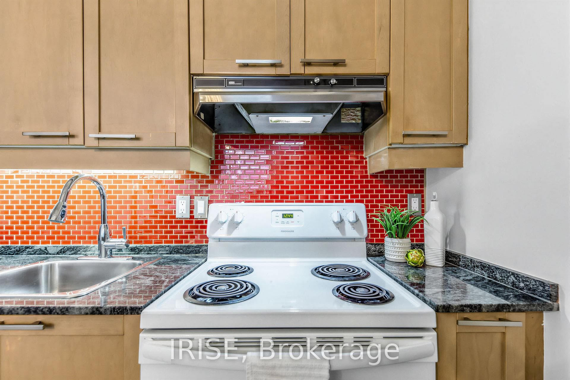 155 Dalhousie Street Unit 422 photo 16