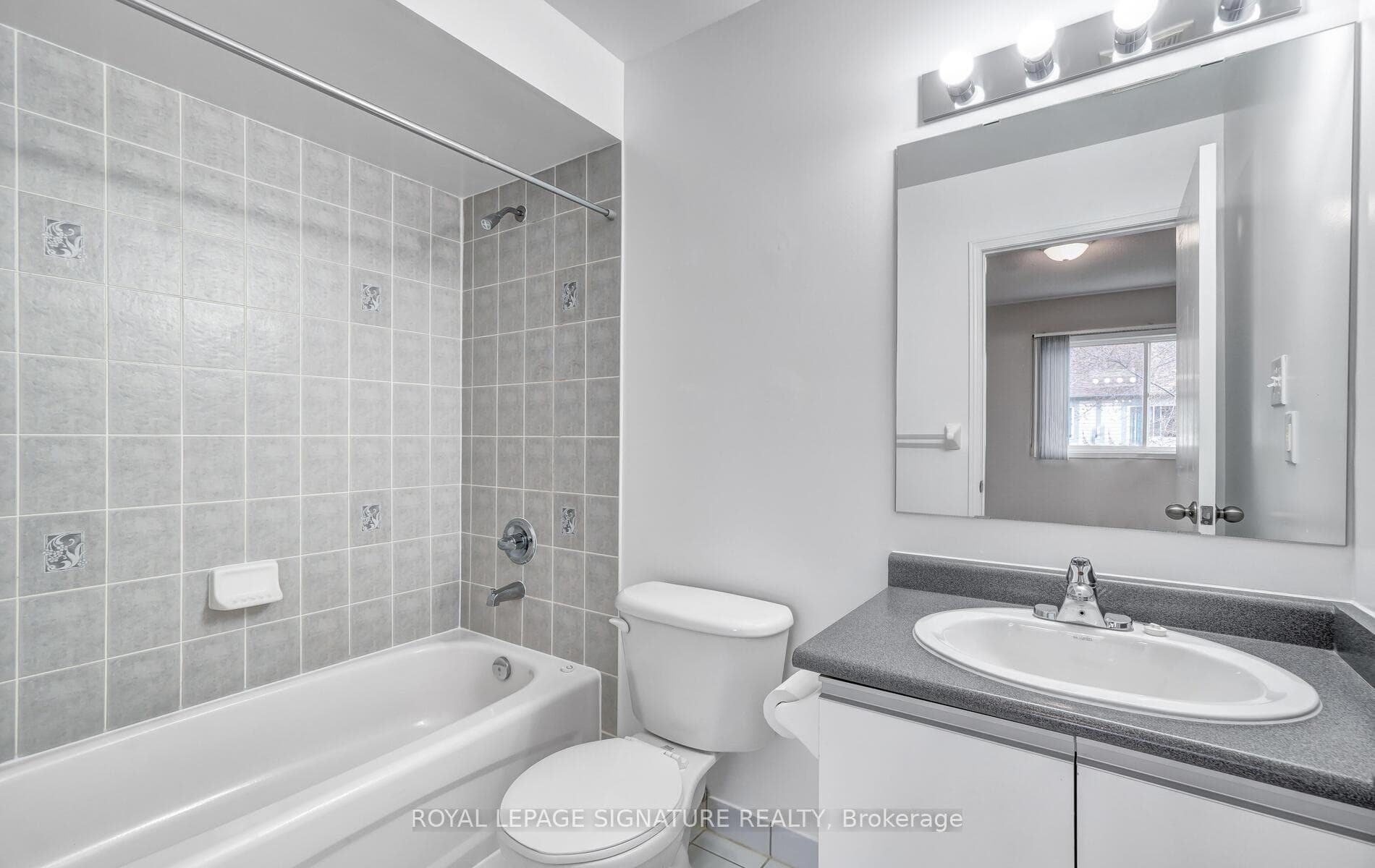 689 Four Winds Way Unit 28 photo 18