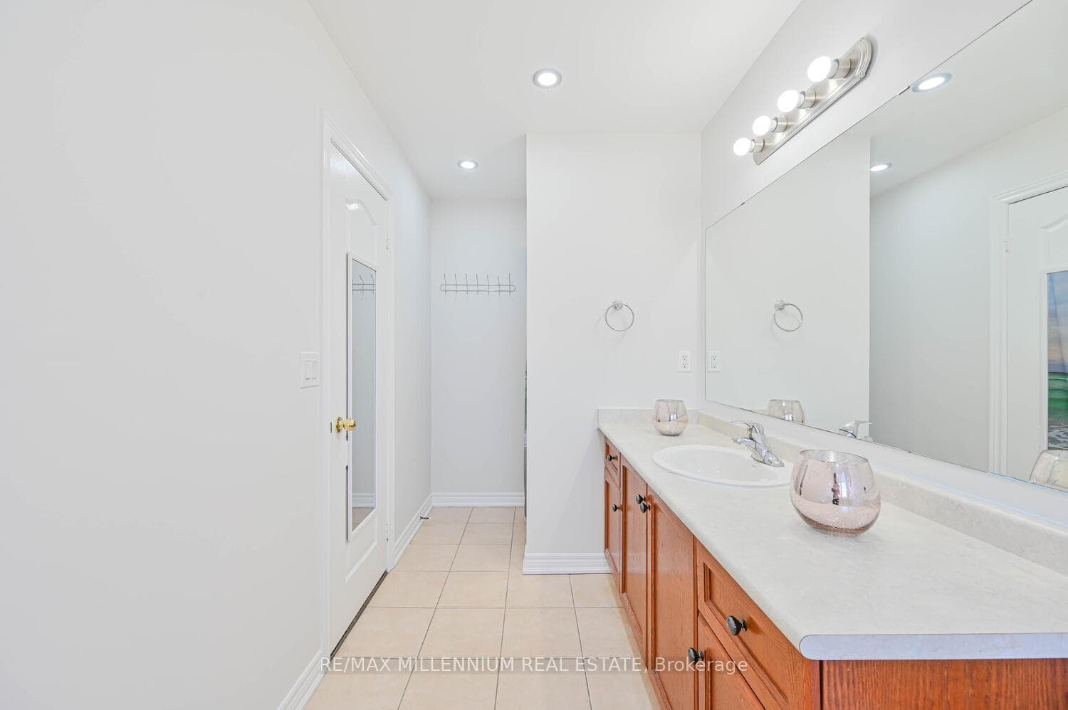 56 Attview Crescent photo 21