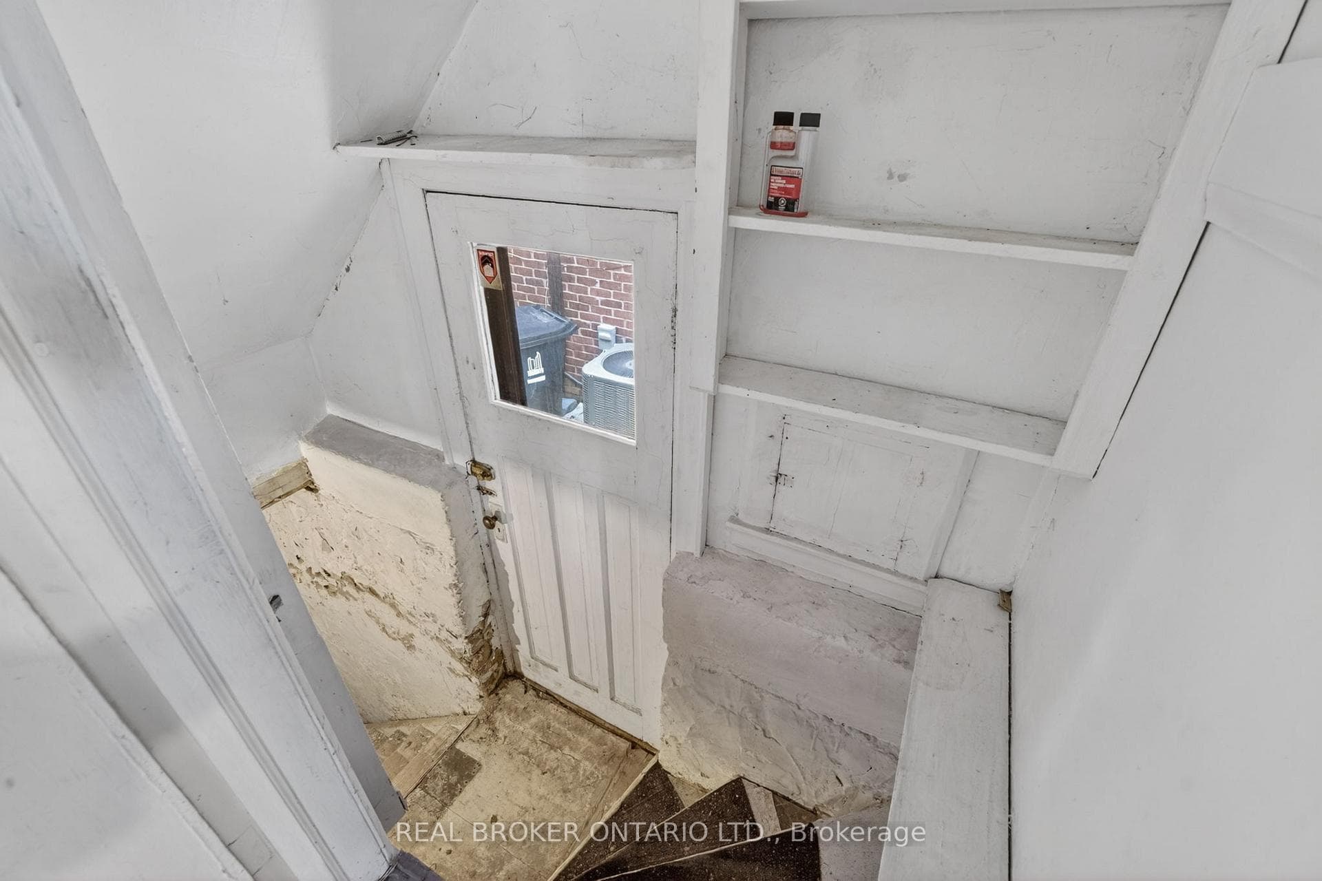 271 Manor Road photo 33