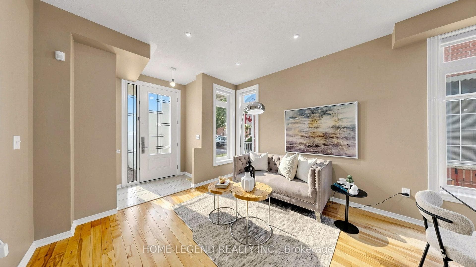 14 Mccaul Street photo 3