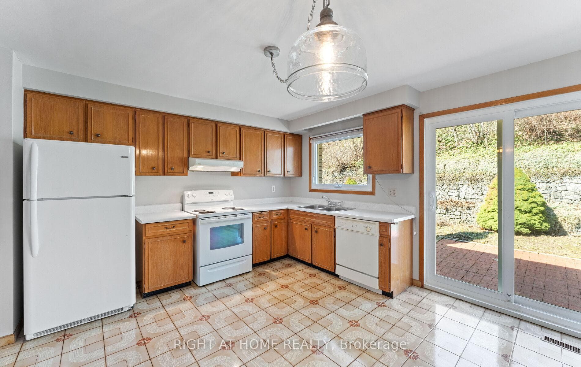 41 Knoll Drive photo 12
