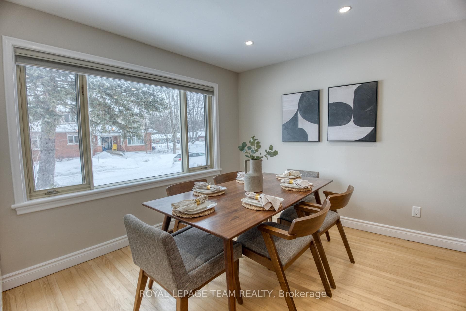 564 Highcroft Avenue photo 9