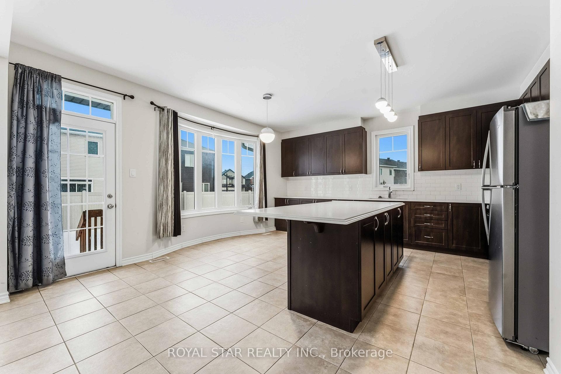 284 Ponderosa Street photo 7