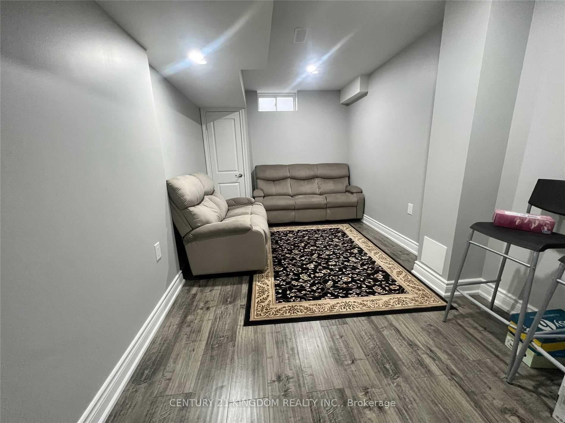2360 Usman Road photo 11