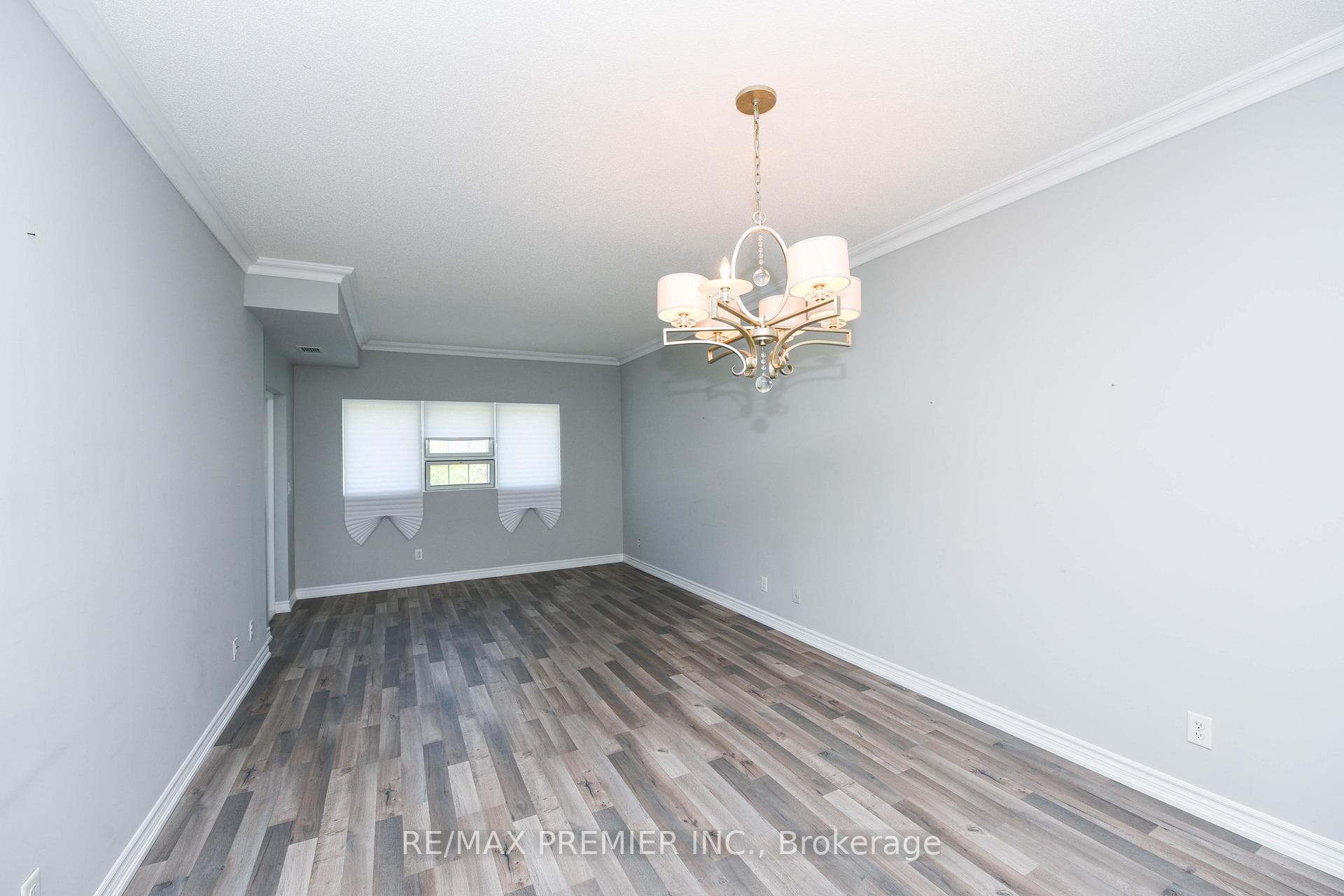 9451 Jane Street Unit 103 photo 12