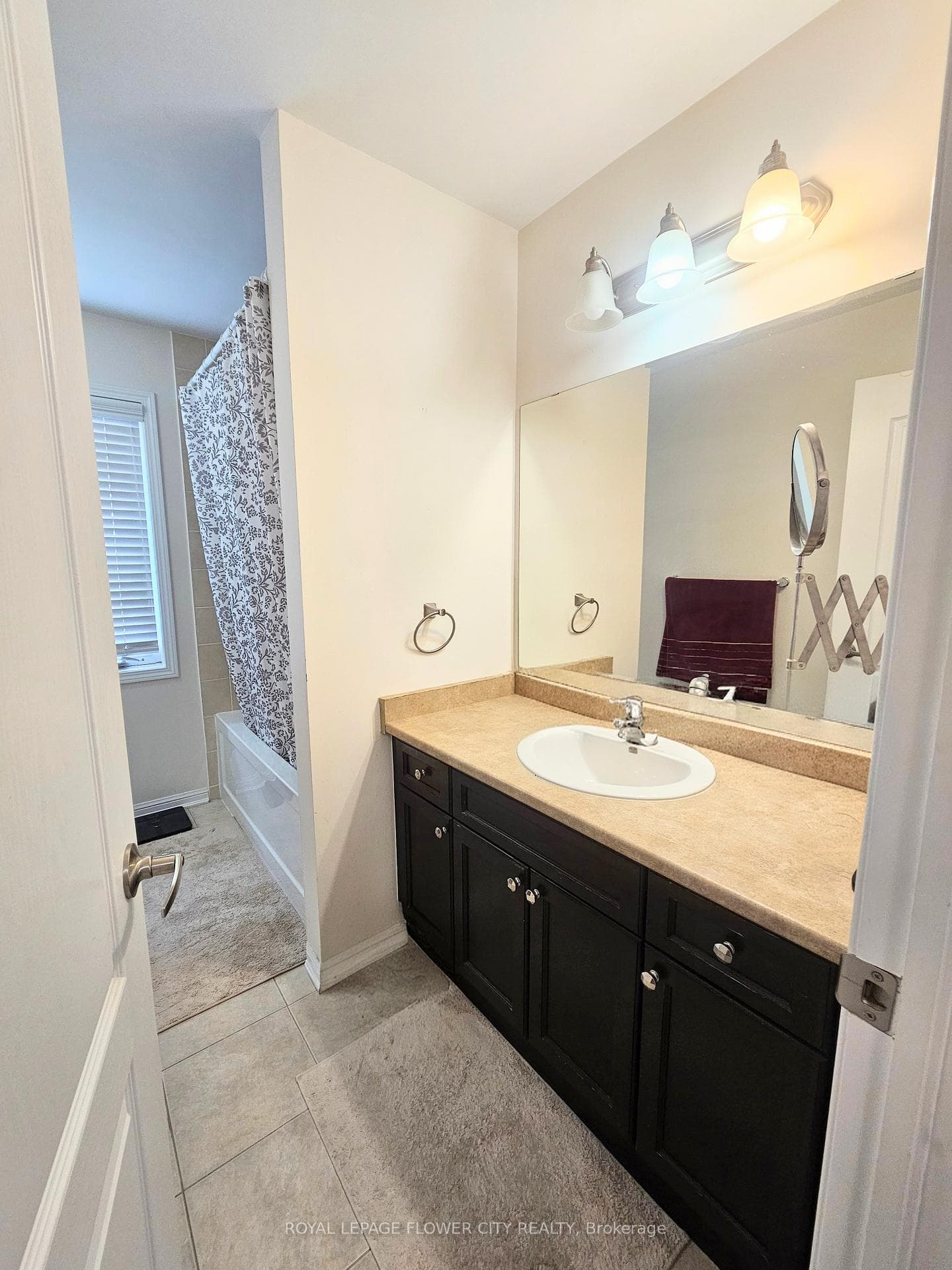 281 Gleave Terrace photo 13