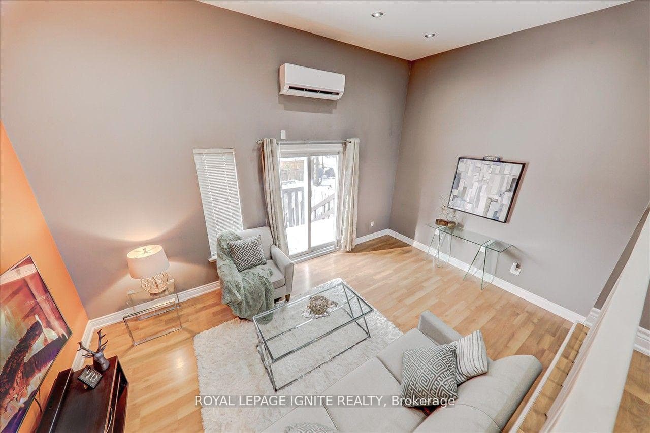 120 Murison Boulevard Unit 4 photo 10