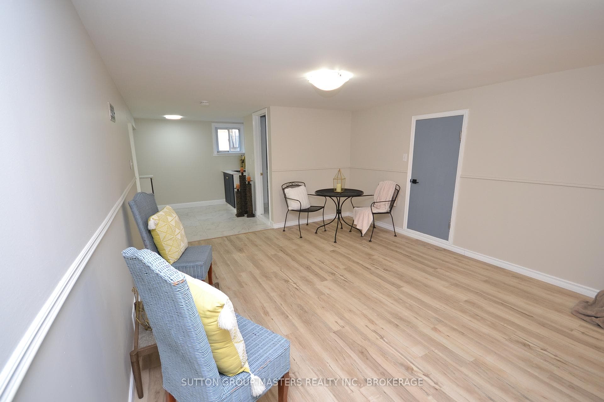 29 Brant Avenue photo 35