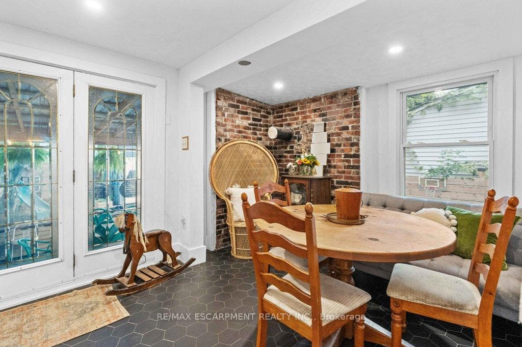 120 Gibson Avenue photo 13