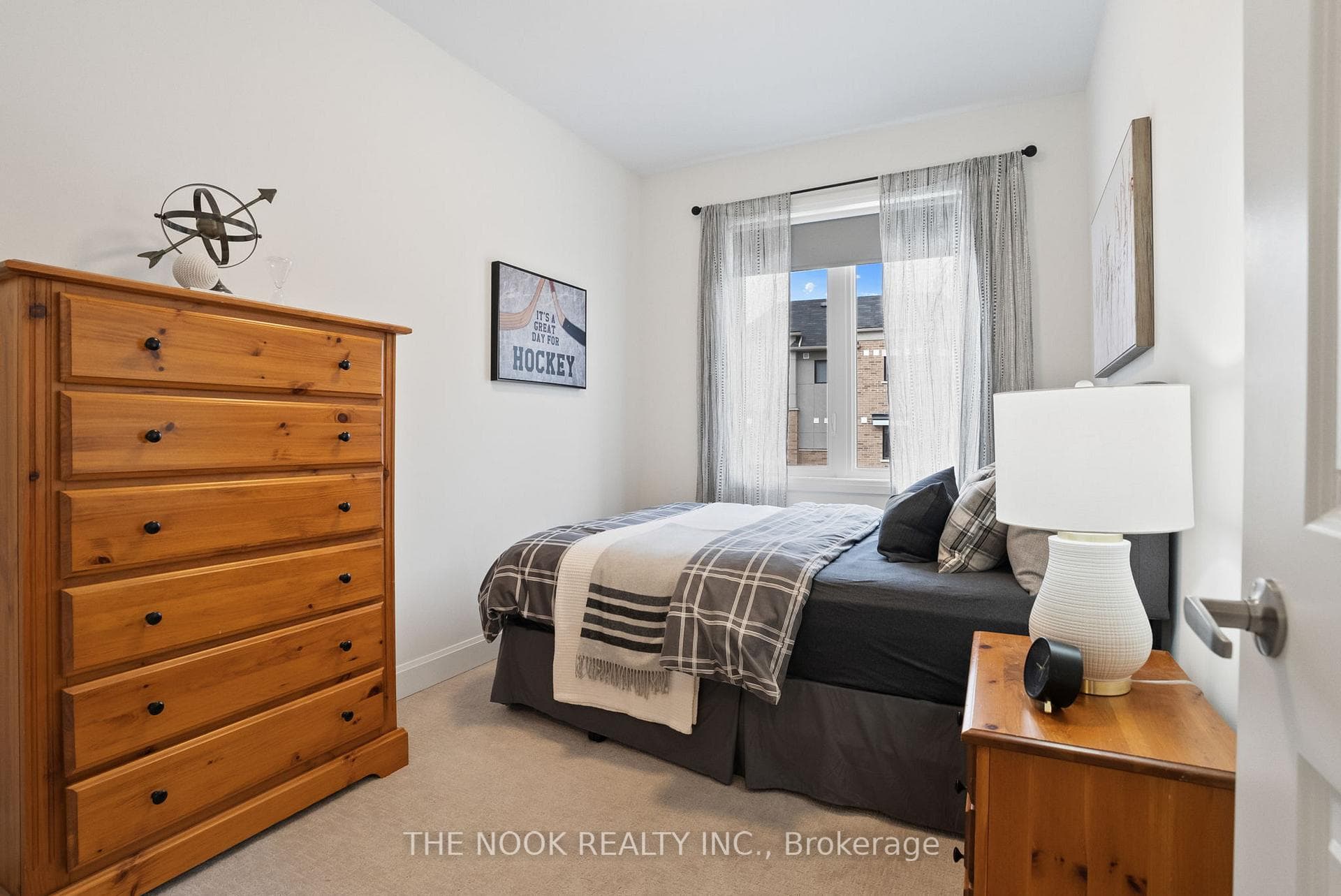 633 Port Darlington Road photo 24