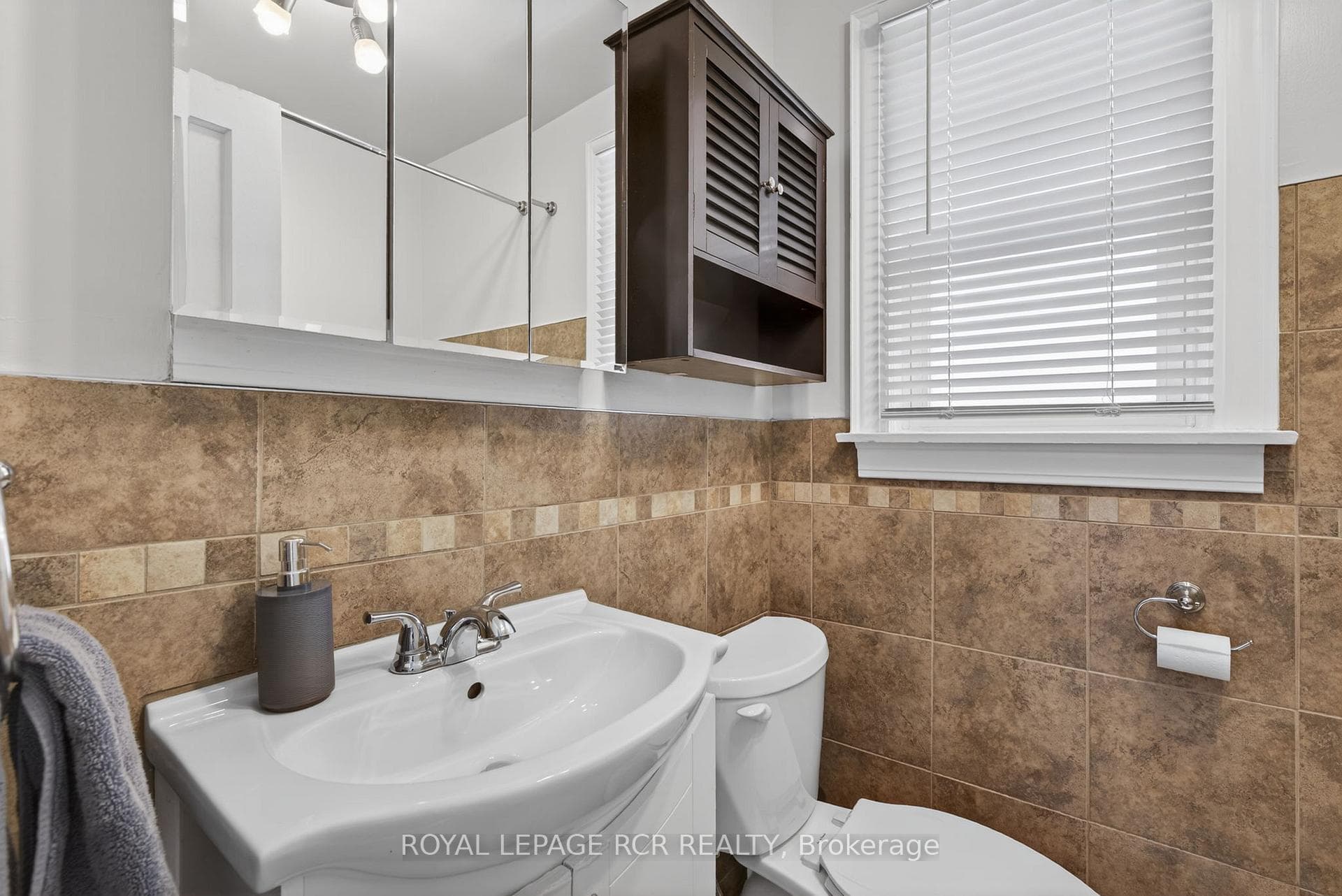 64 Schell Avenue photo 29