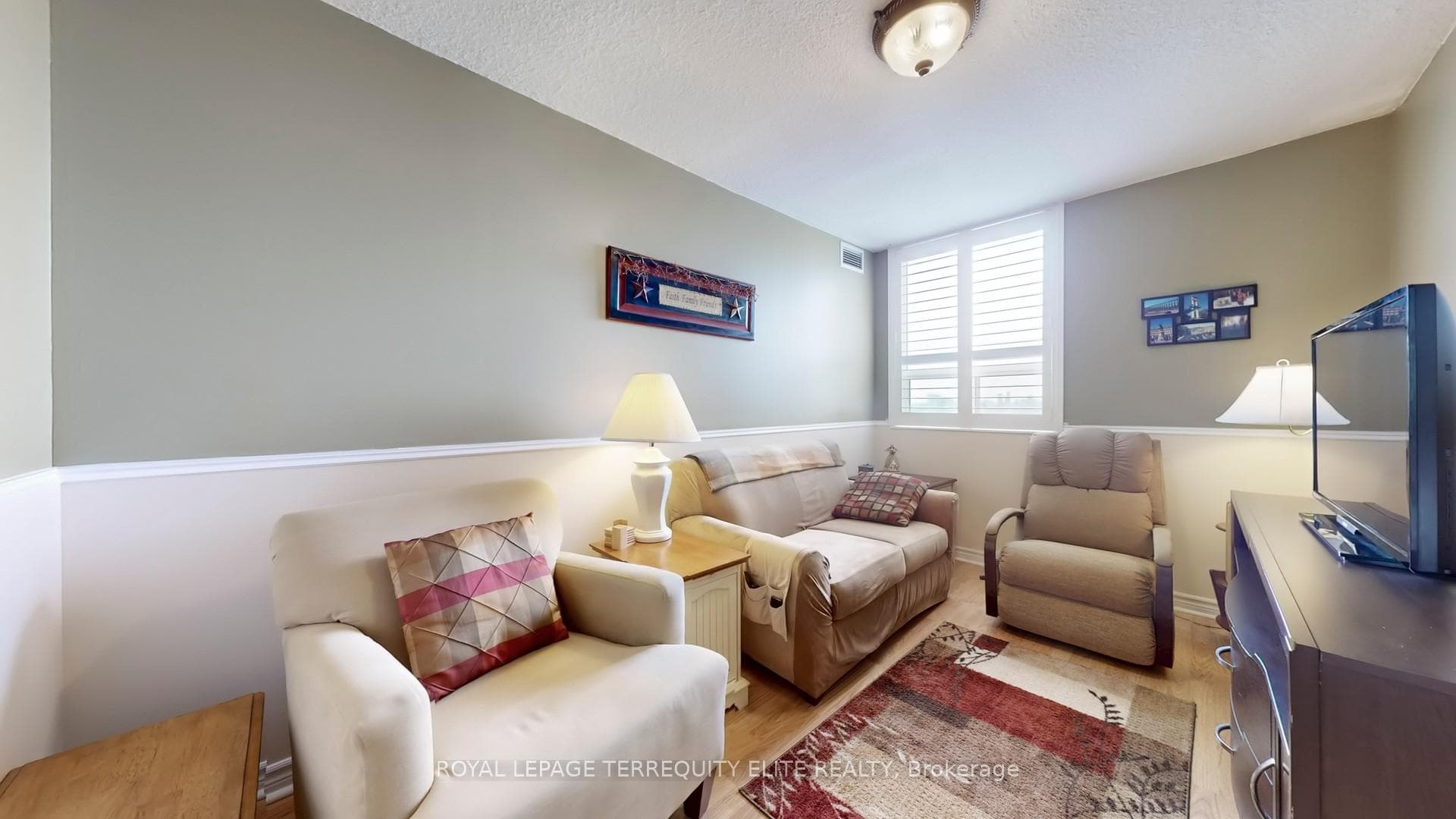 10 Muirhead Road Unit 1810 photo 23